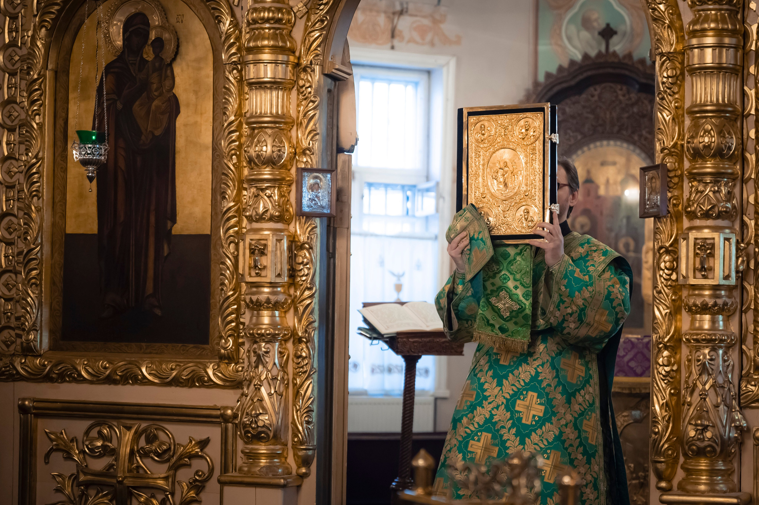 Богородский Храм. Всенощное бдение. Освящение верб. Антон и Татьяна Денисенко — В храме