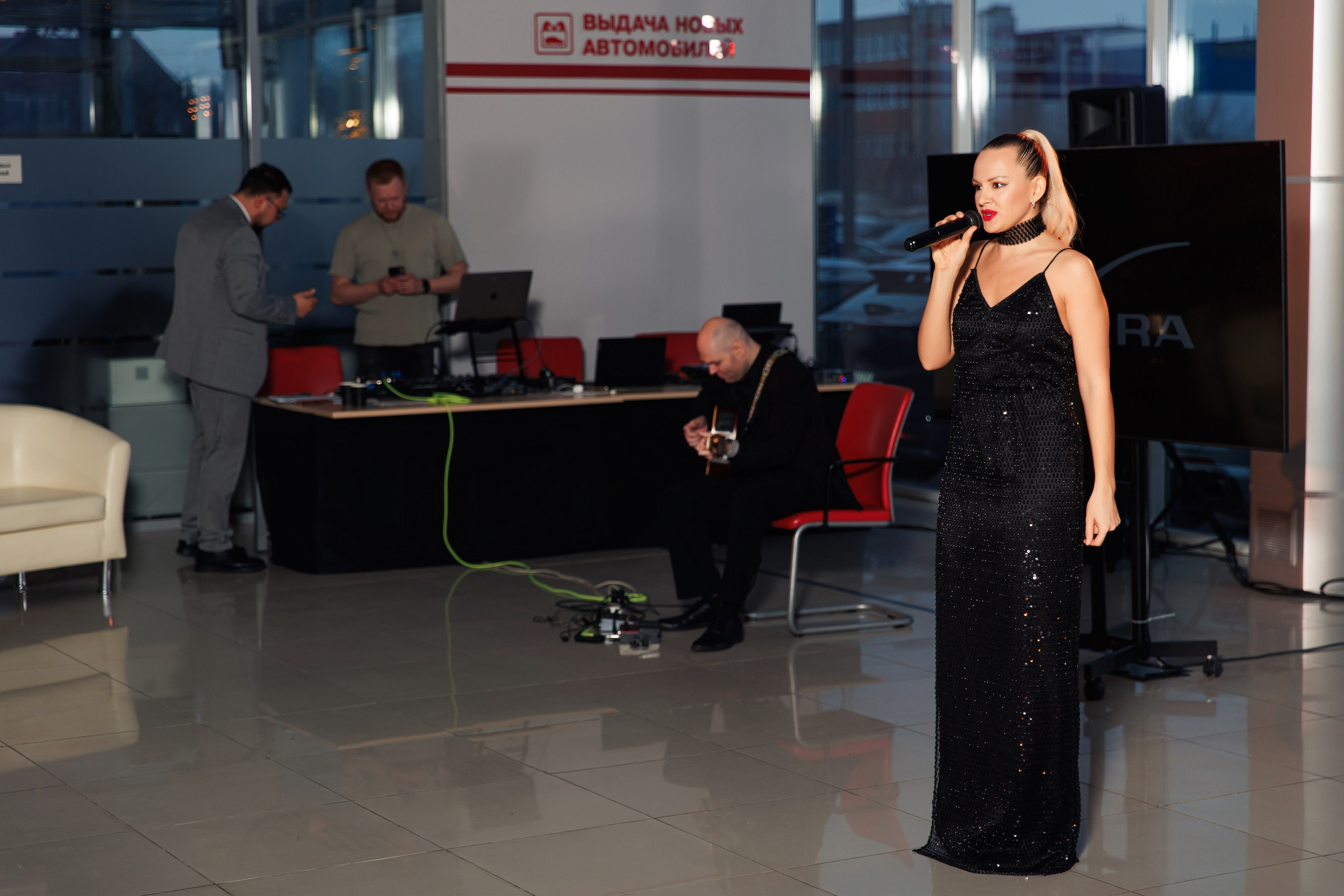 Презентация новой Toyota RAV4. Репортажный и свадебный фотограф в Уфе Павел Кожевников