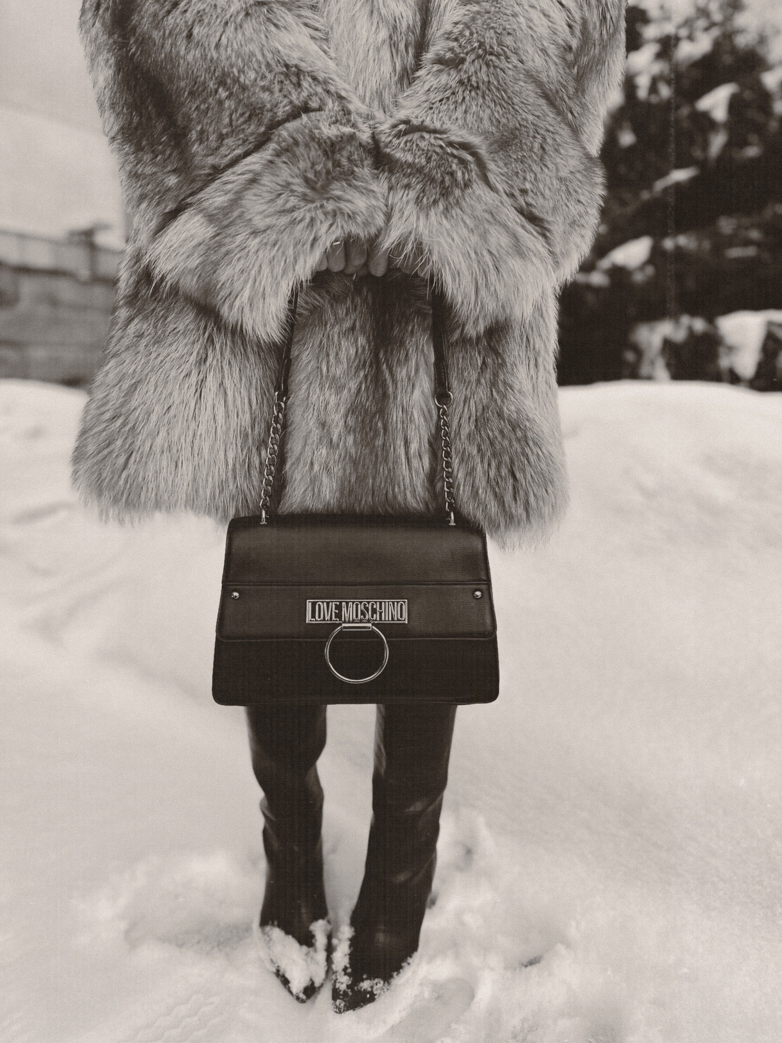 Melania. Главная