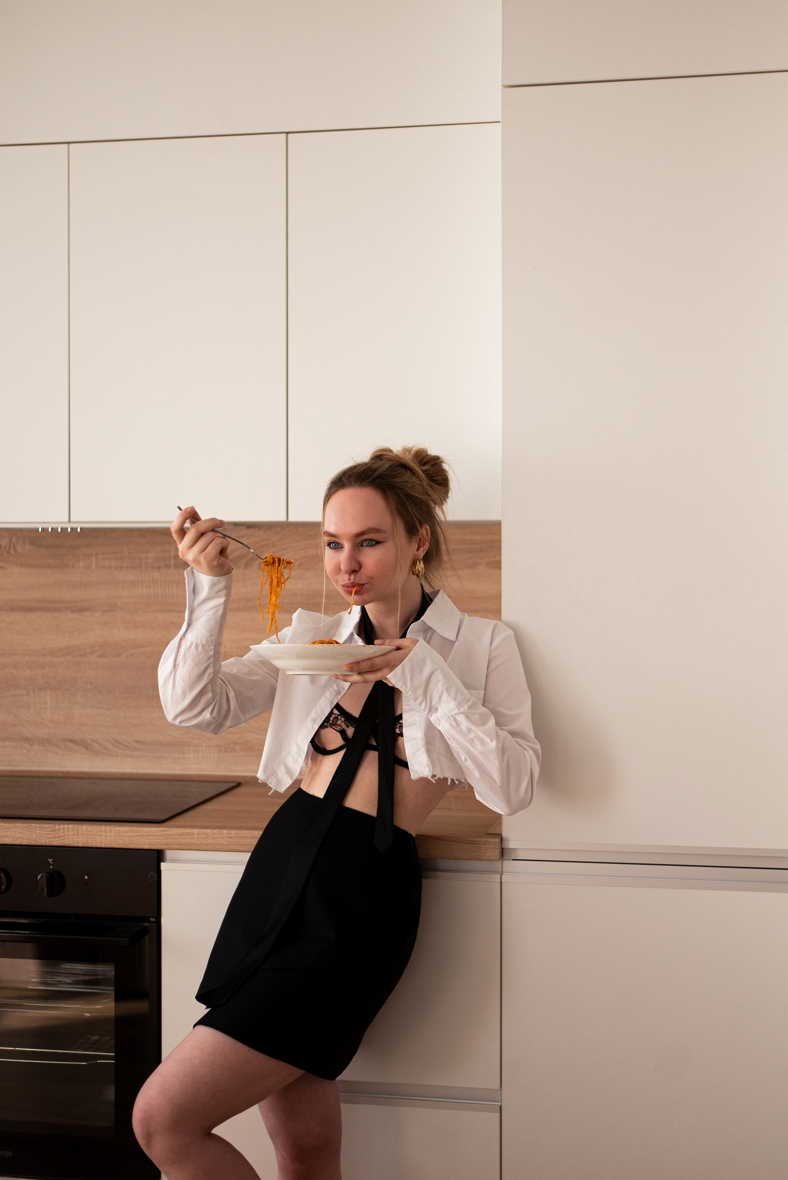 Смотреть серию. ЖЕНСКИЙ ФОТОГРАФ КРИСТИНА ВИГЕЛЬ