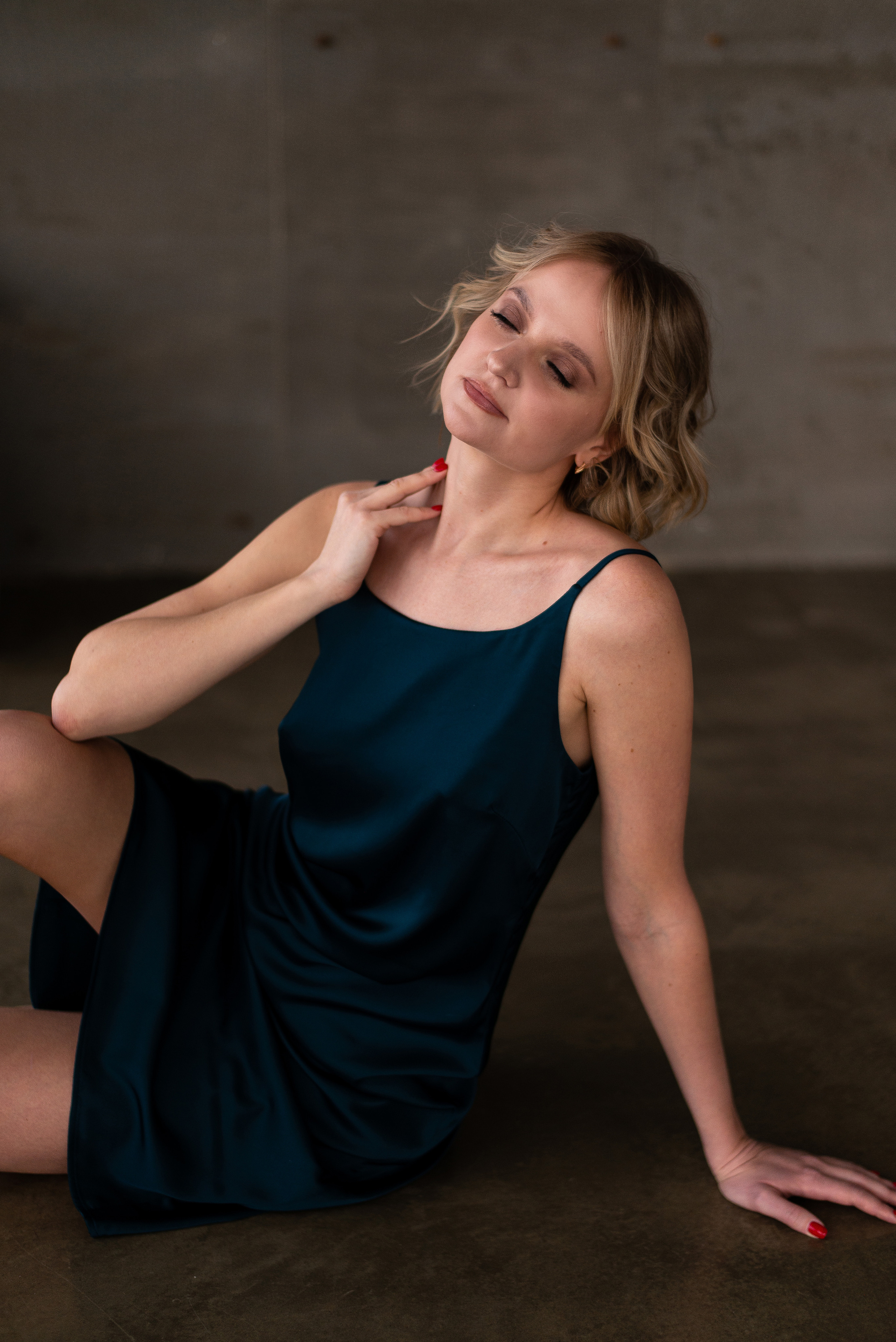 Смотреть серию. ЖЕНСКИЙ ФОТОГРАФ КРИСТИНА ВИГЕЛЬ