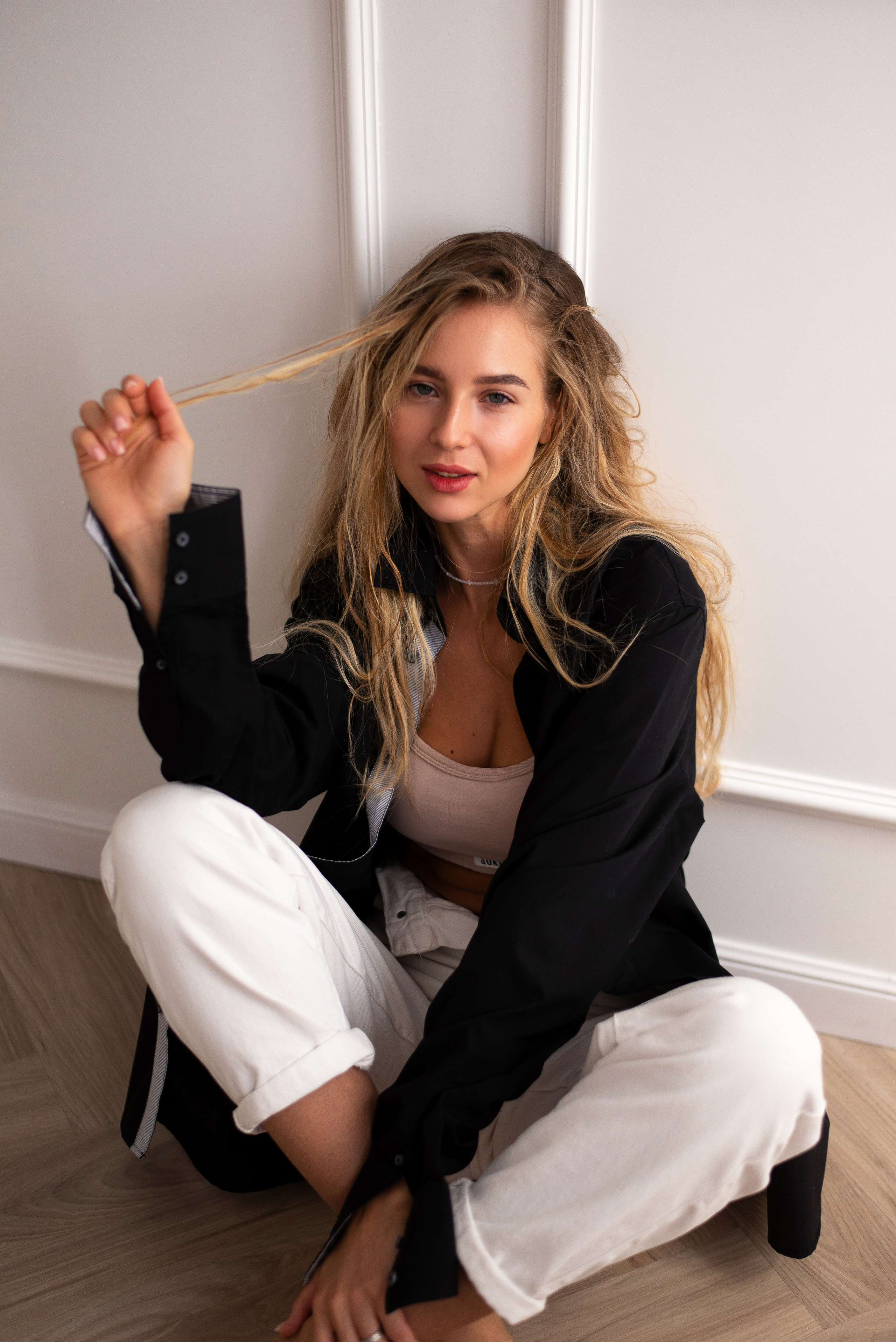 Смотреть серию. ЖЕНСКИЙ ФОТОГРАФ КРИСТИНА ВИГЕЛЬ