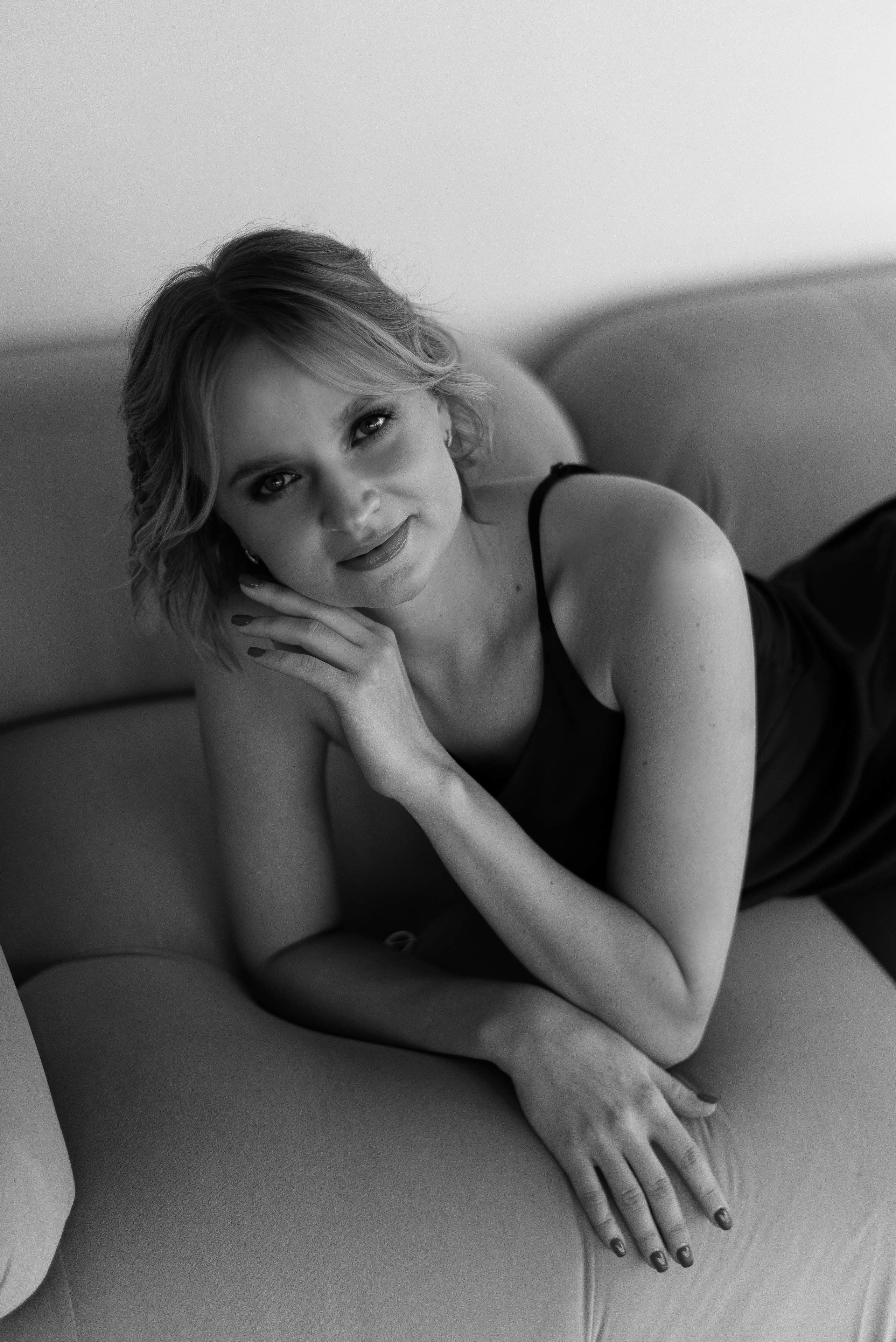 Смотреть серию. ЖЕНСКИЙ ФОТОГРАФ КРИСТИНА ВИГЕЛЬ