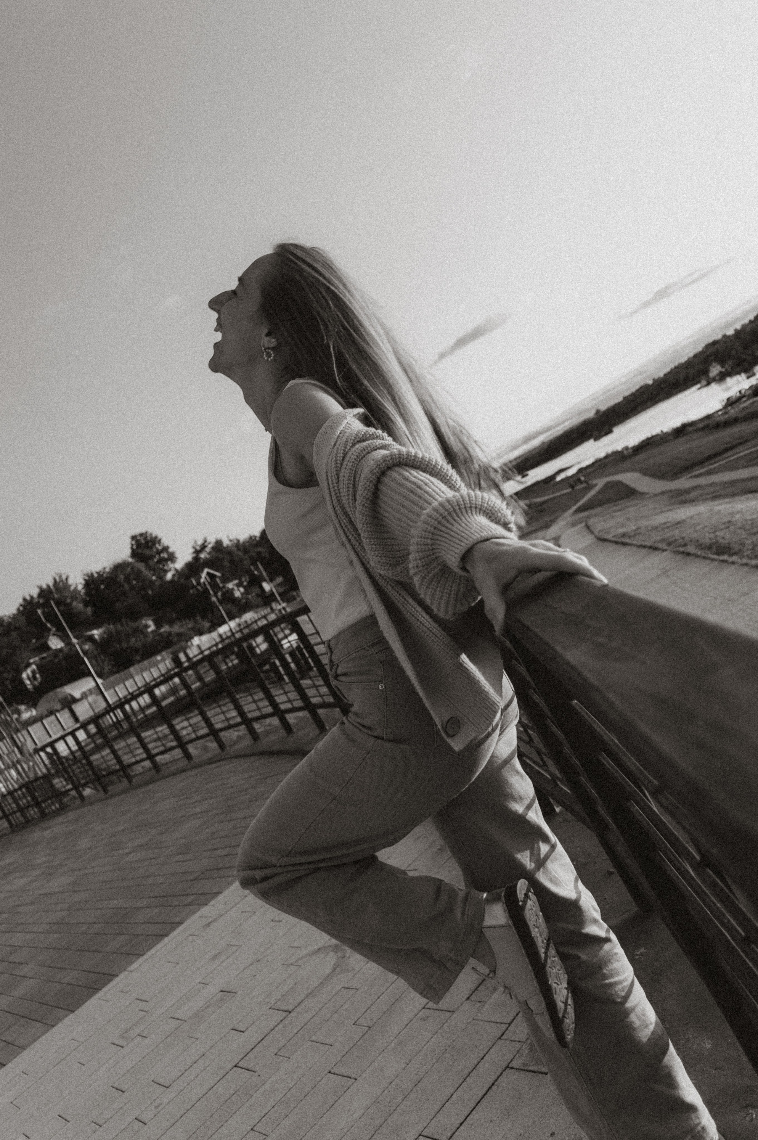 Катя. Индивидуальная фотосессия на набережной. Юлия Левада Семейный и женский фотограф