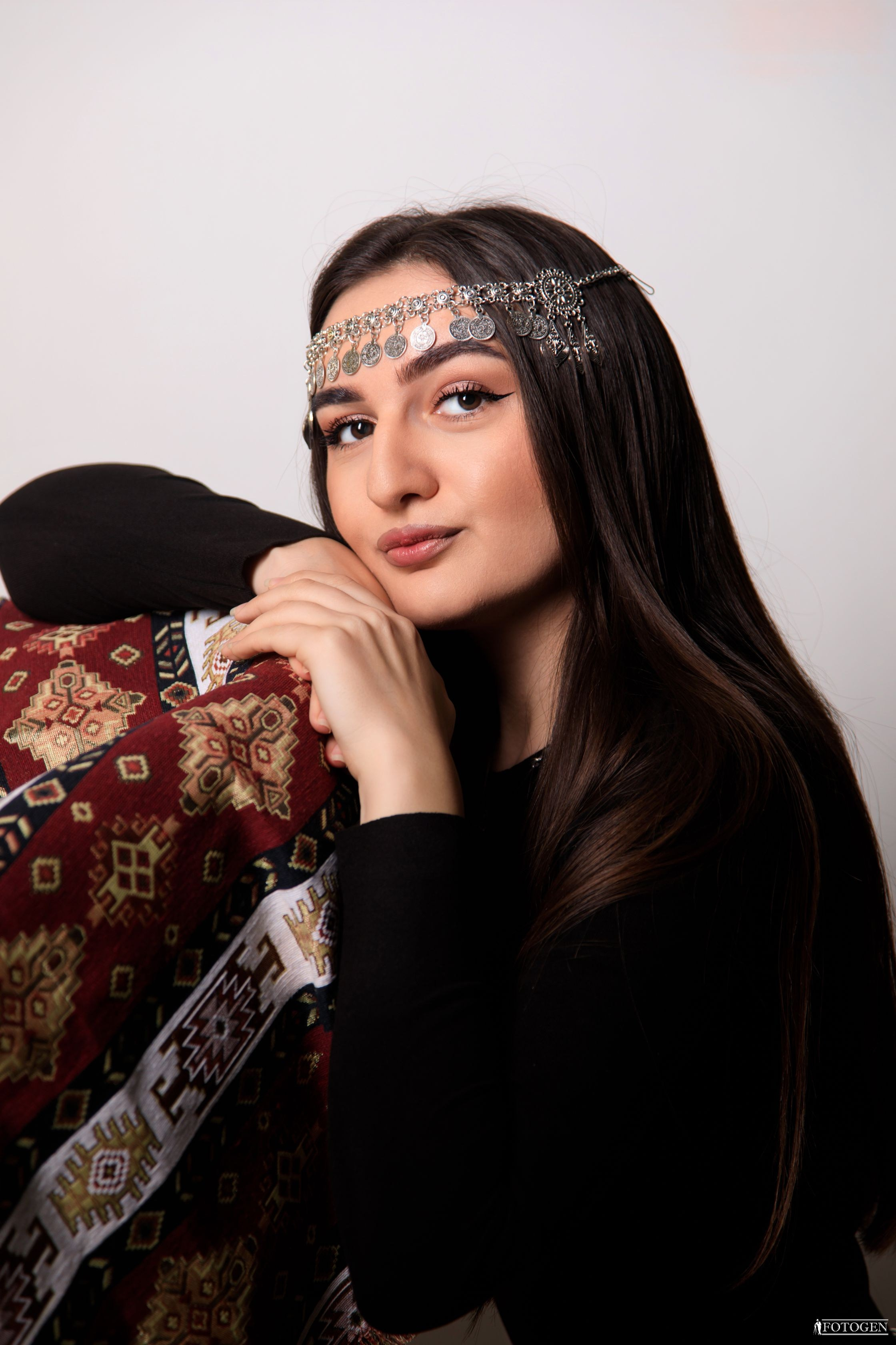 Вечные ценности: Фотосессии традиций и чувств. Интерьерная фотостудия FOTOGEN г. Краснодар