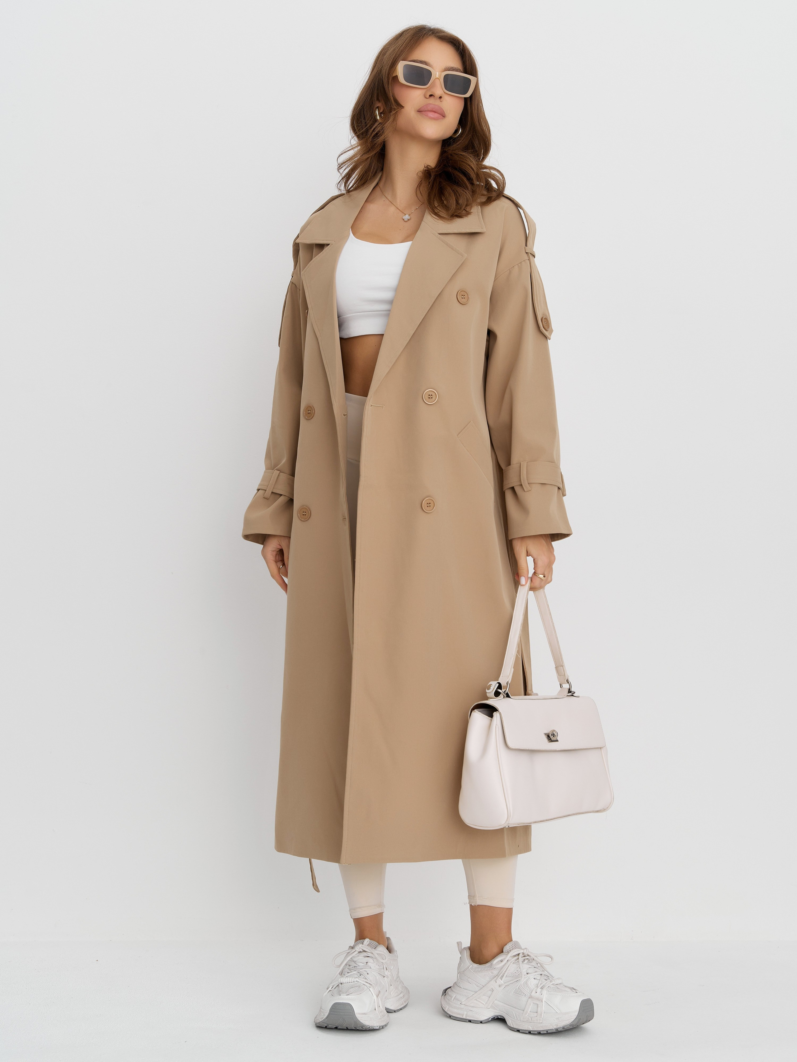 Тренчи. Фотограф для маркетплейсов в Москве