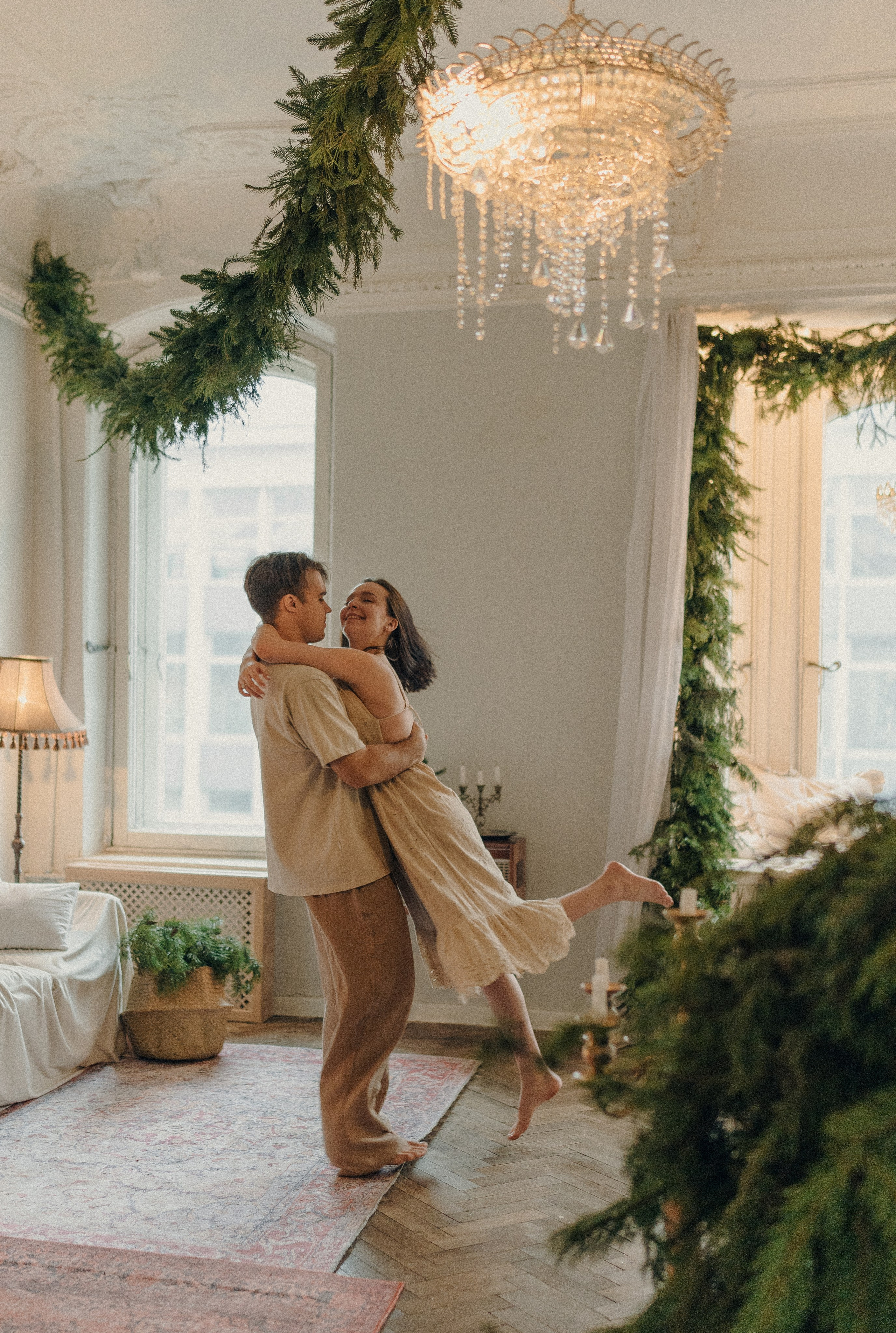 Парная фотосессия в студии. Новогодняя парная фотосессия в квартире.