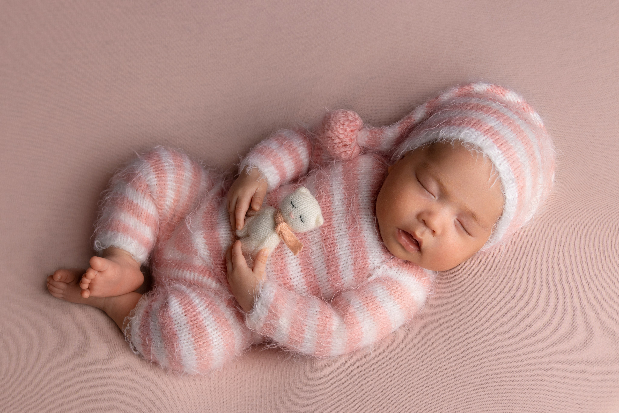 Ньюборн. Фотограф новорожденных Оренбург и свадебный фотограф Оренбург