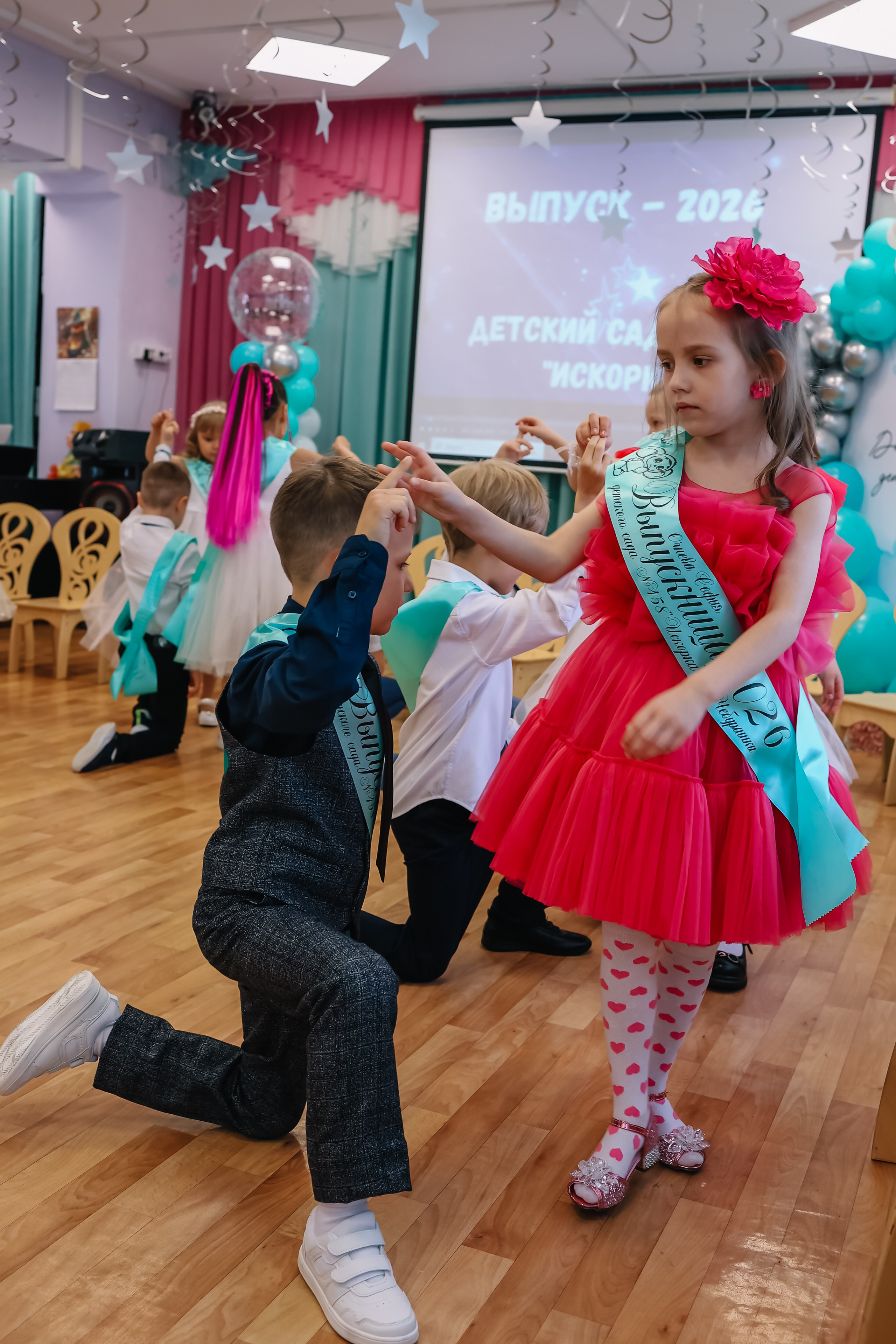 Семейный и детский женский фотограф в Новосибирске | Алёна Малахова продолжение следует  выпускные альбомы