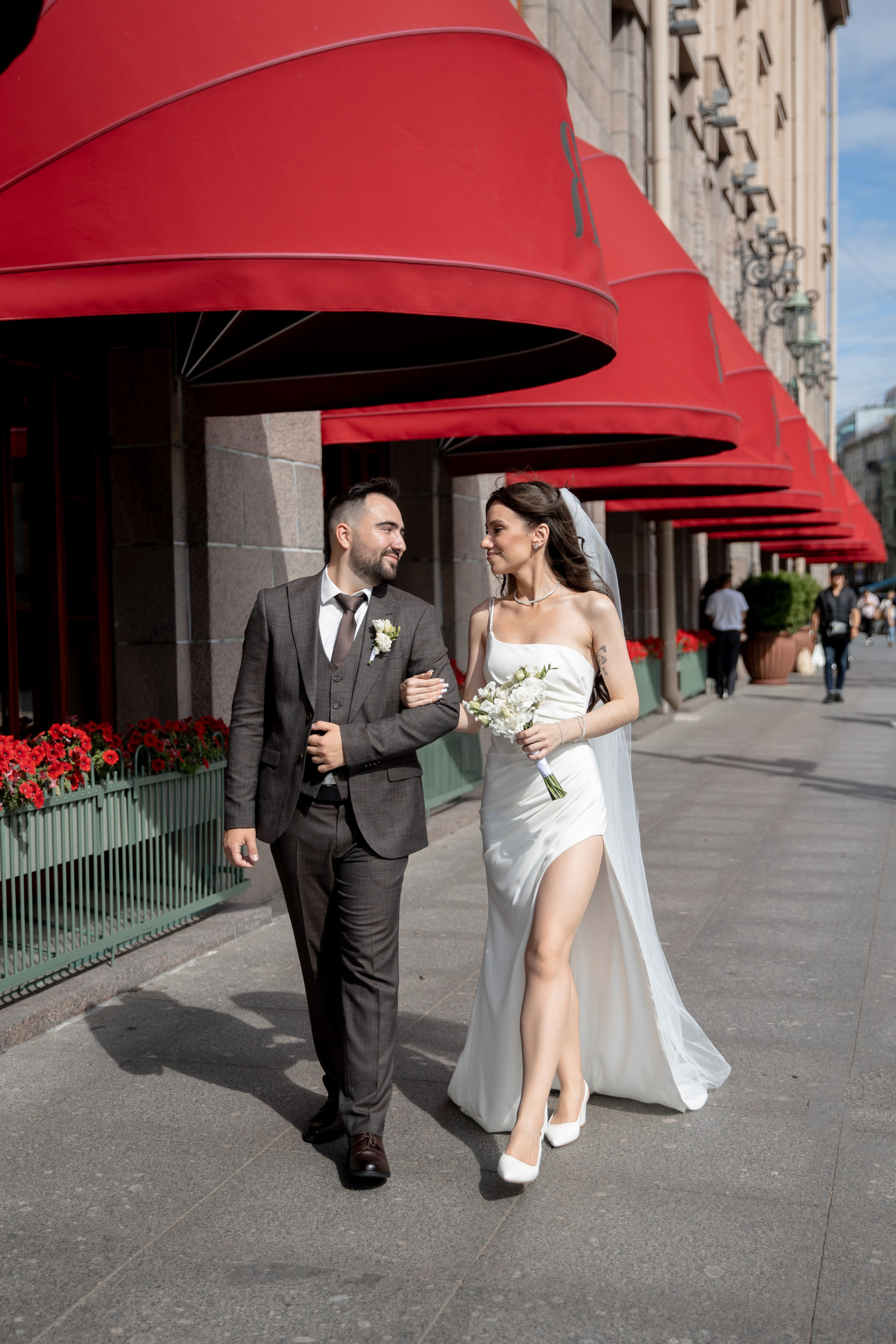 Анна и Александр / Прогулка + ЗАГС. Свадебный и семейный фотограф в Москве Диана Левченко