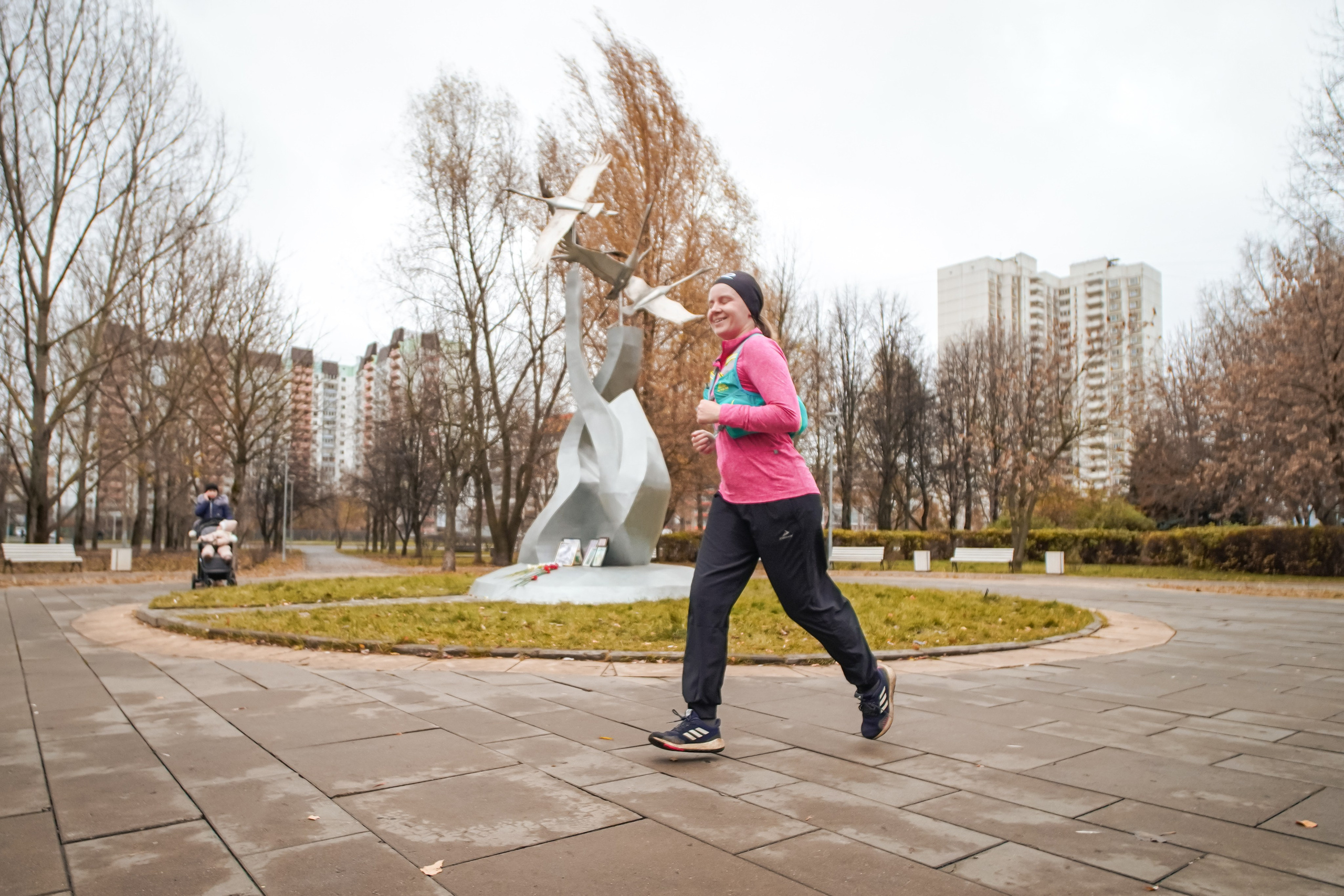 #марафонудома #яuzarun 2024 2-я петля, группа 6:30. Роман Капилюшов. Бег. Фото. Видео. г. Люберцы