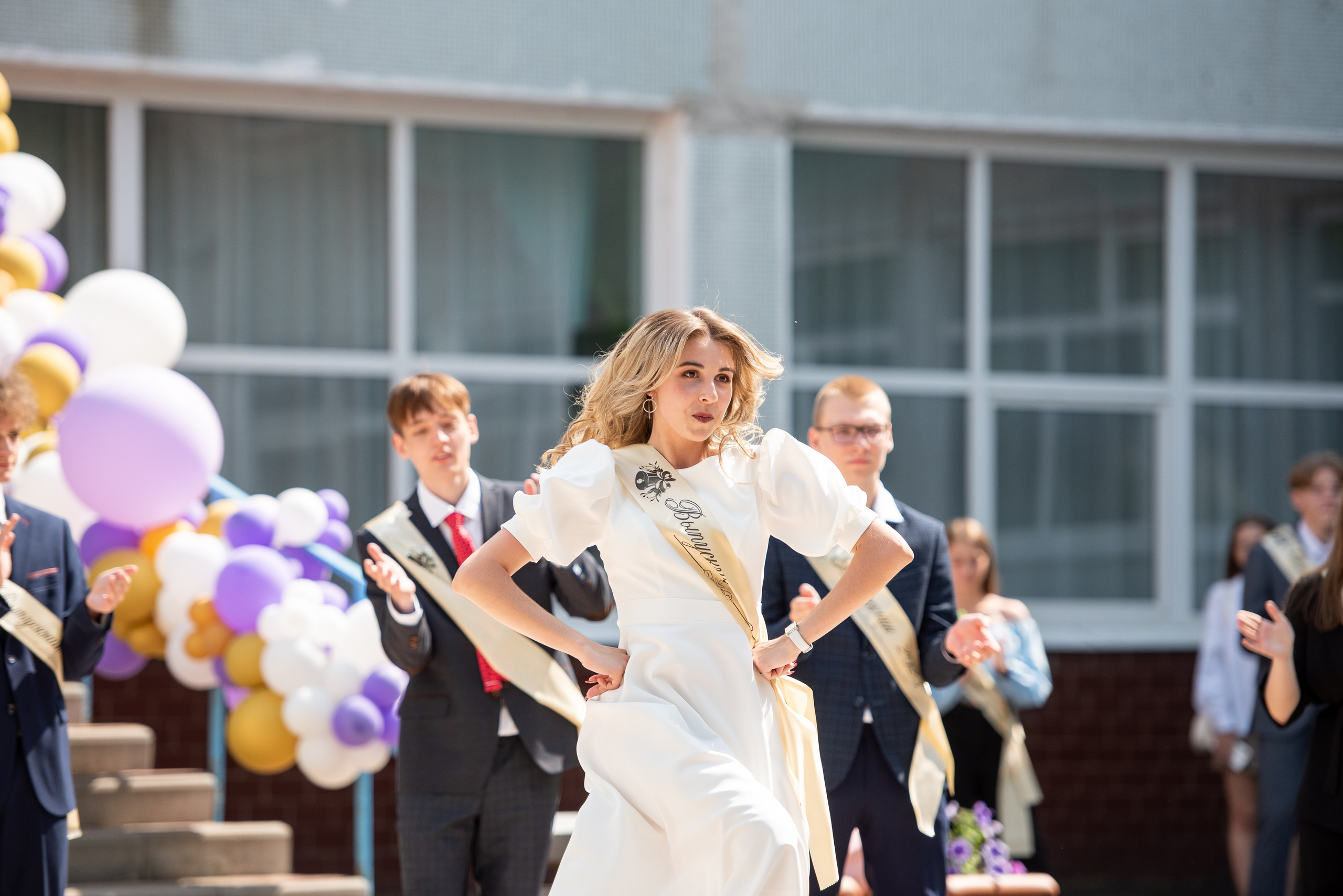 Выпускные школ. Свадебный и репортажный фотограф