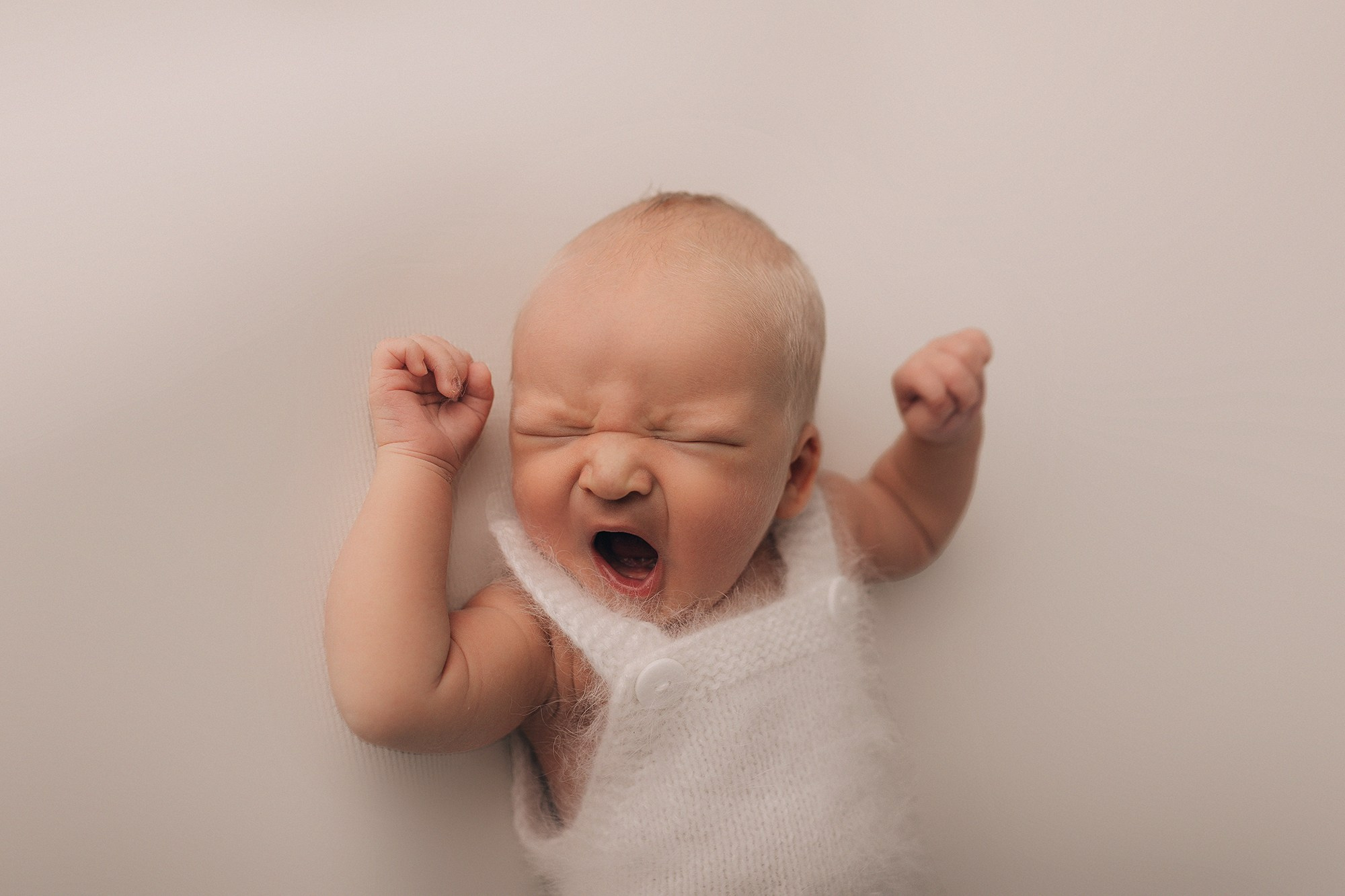 Миша 6 дней. Семейный фотограф новорождённых в Серпухове Юлия Новикова +79637785957