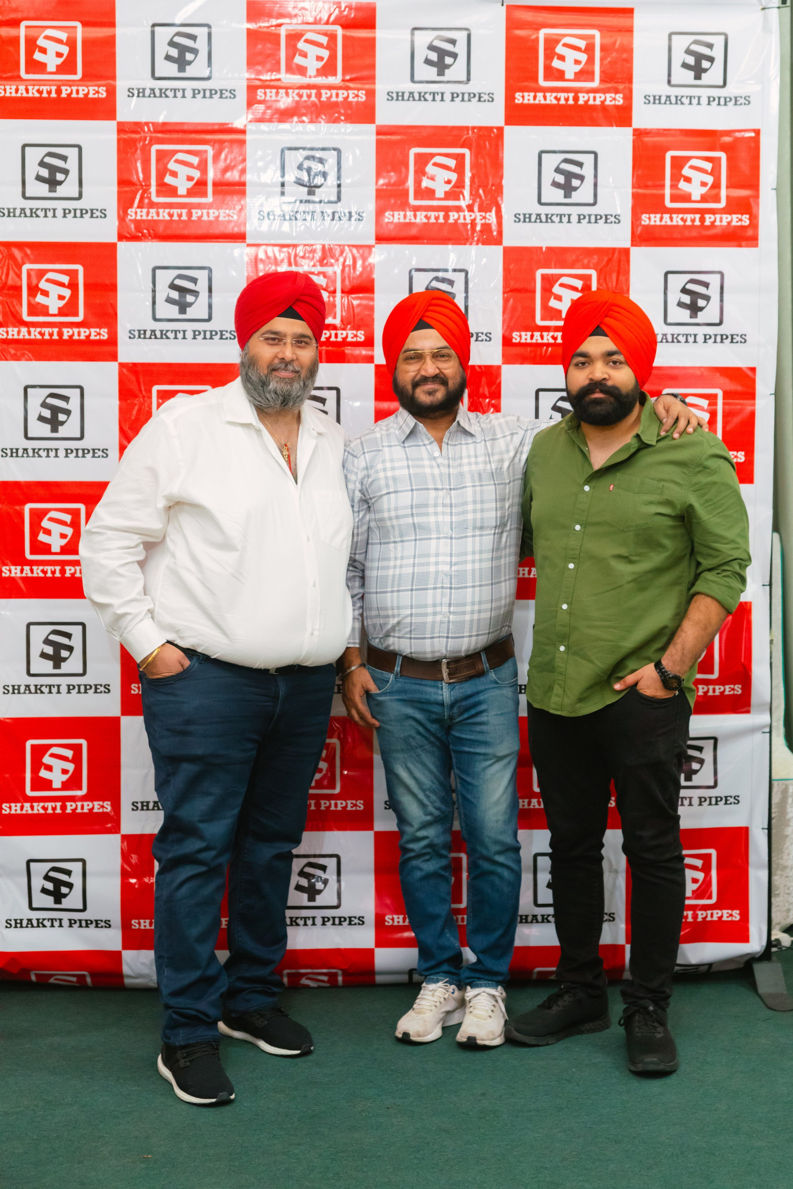 Shakti Pipes. Профессиональная съемка в Алматы