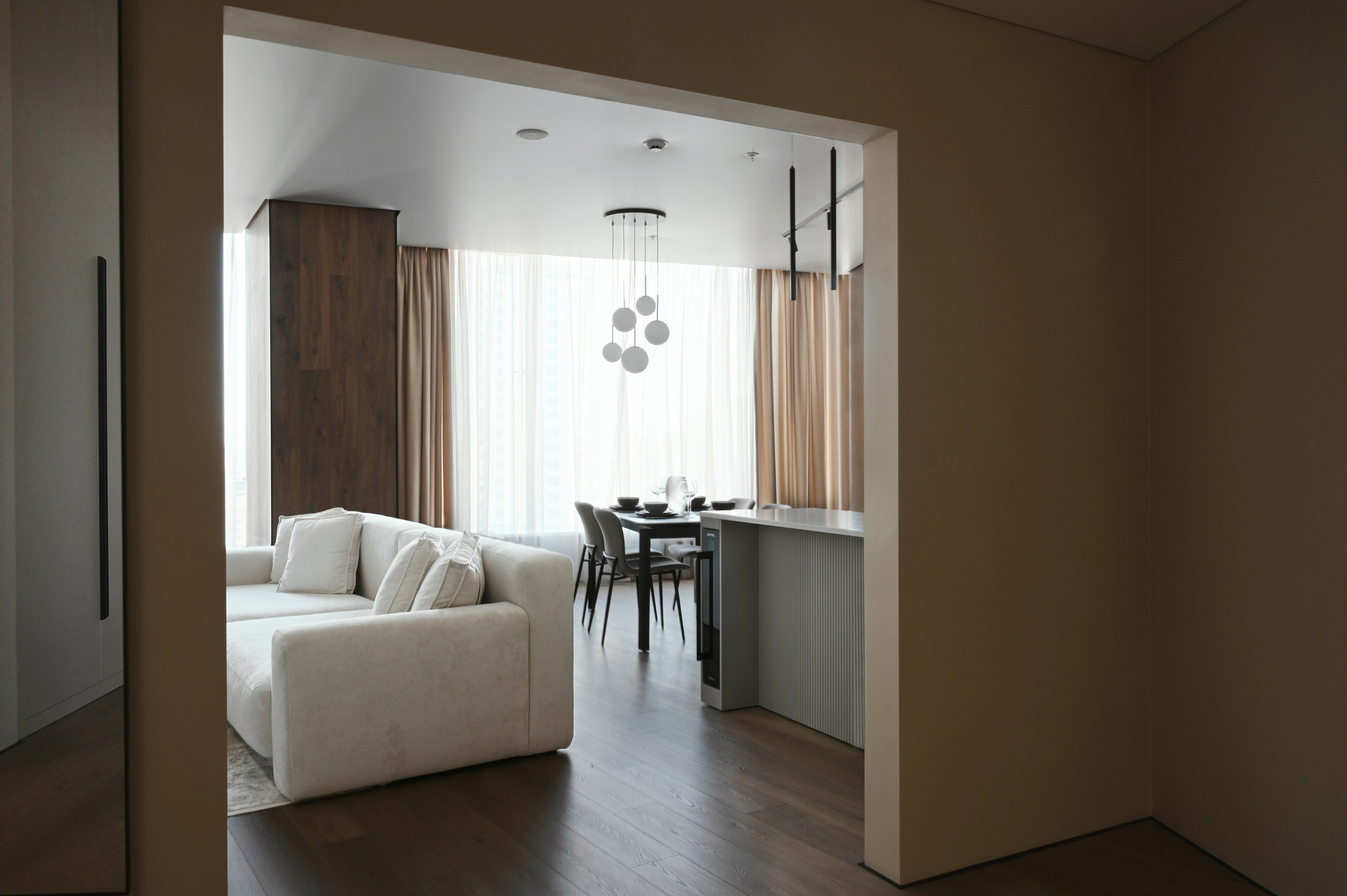 Башня Исеть дизайнер Вероника Миллер. Мебель на заказ