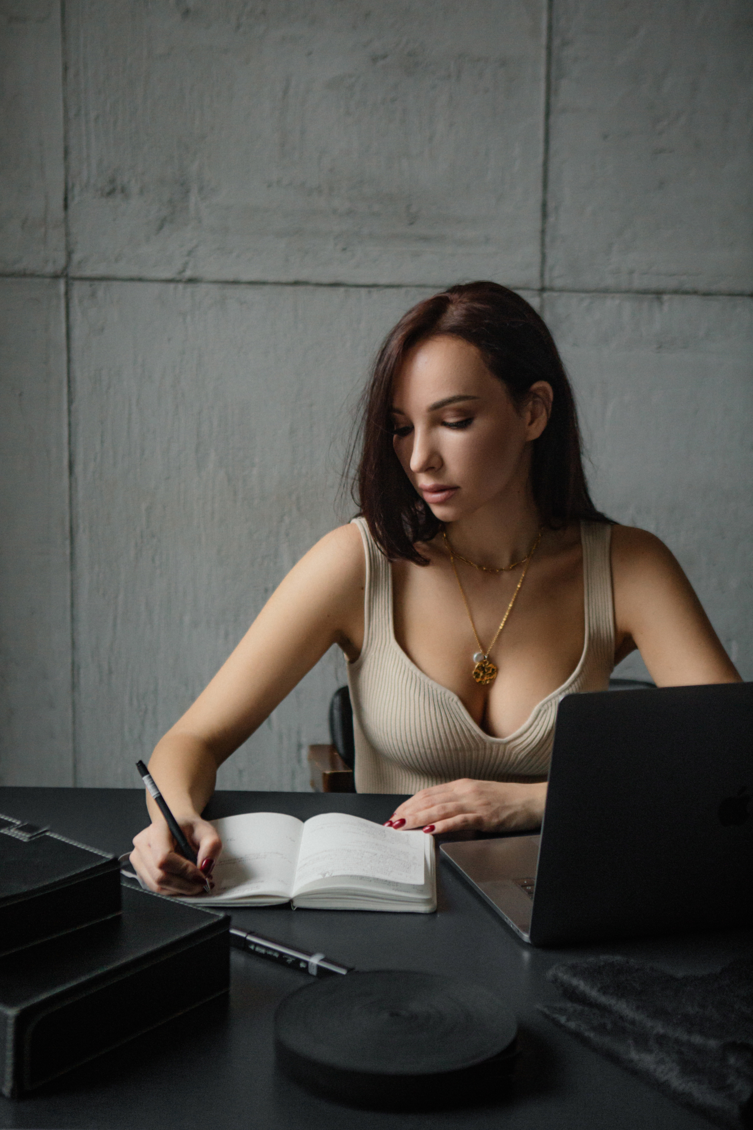 Brand портрет и контент съемка для дизайнера нижнего белья. Фотограф Бурнашкина Натали Москва