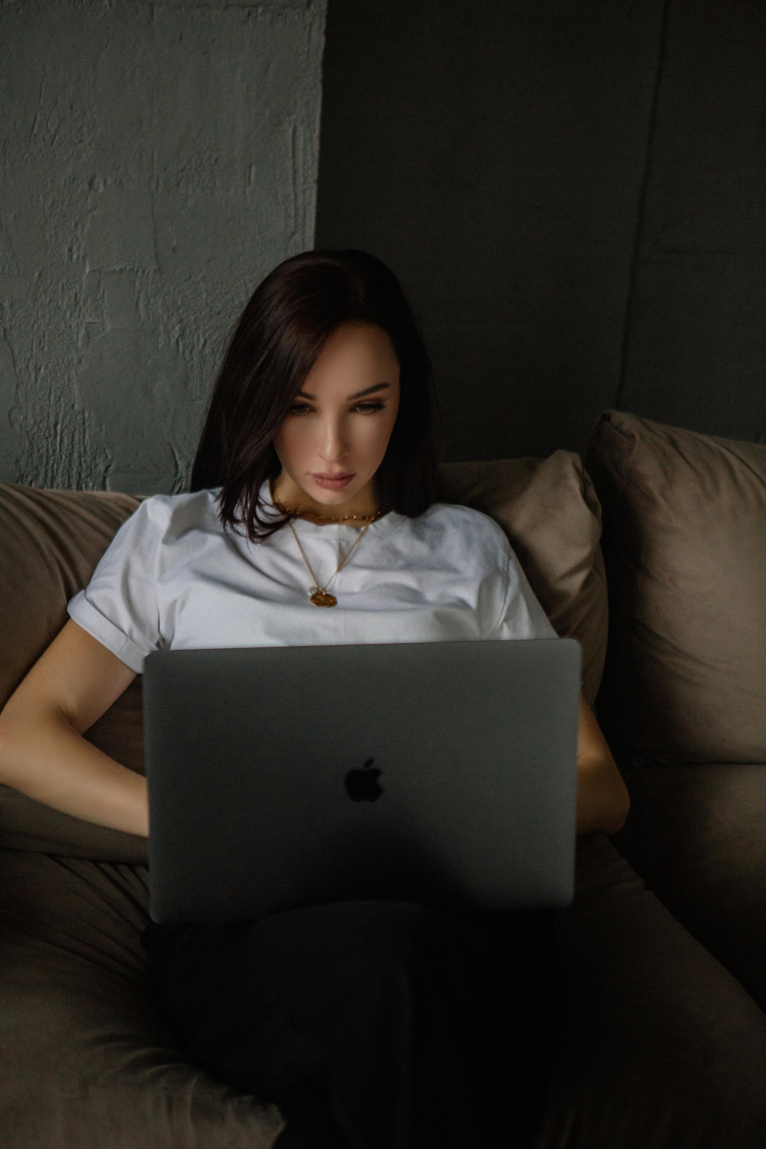 Brand портрет и контент съемка для дизайнера нижнего белья. Фотограф Бурнашкина Натали Москва