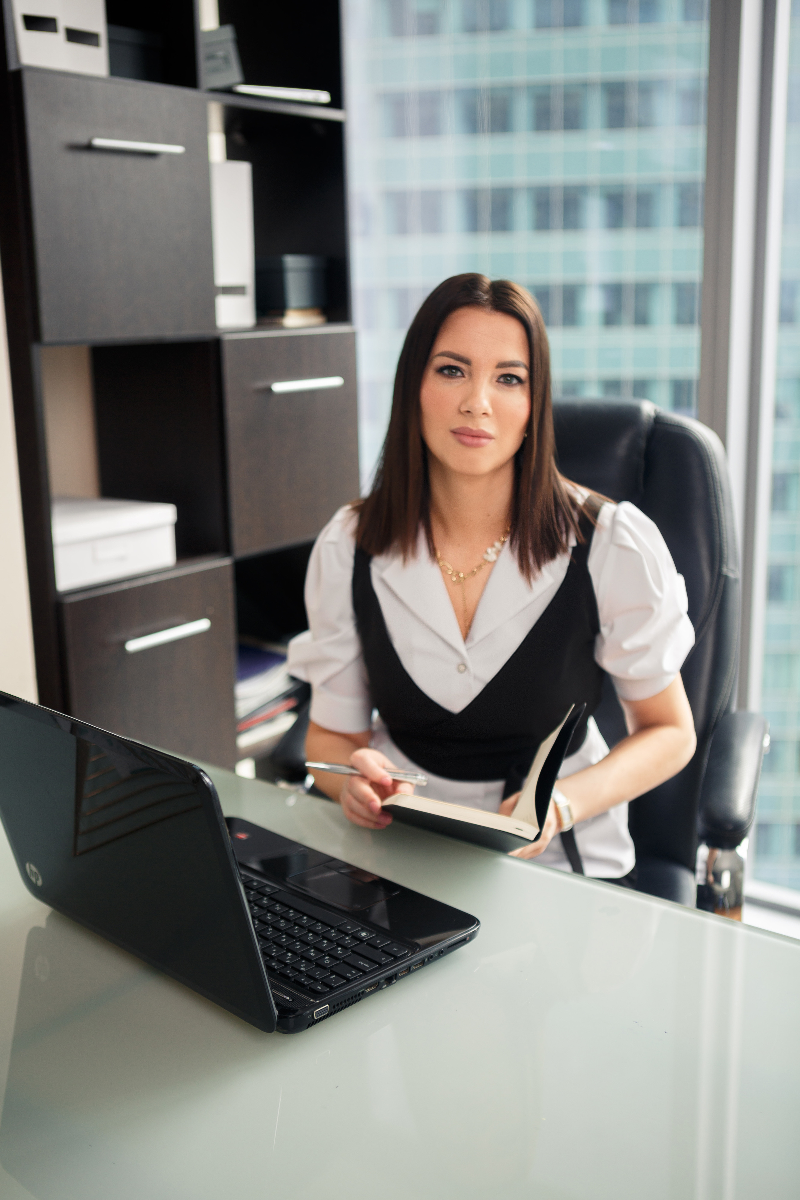 Brand портрет для бухгалтера. Фотограф Бурнашкина Натали Москва