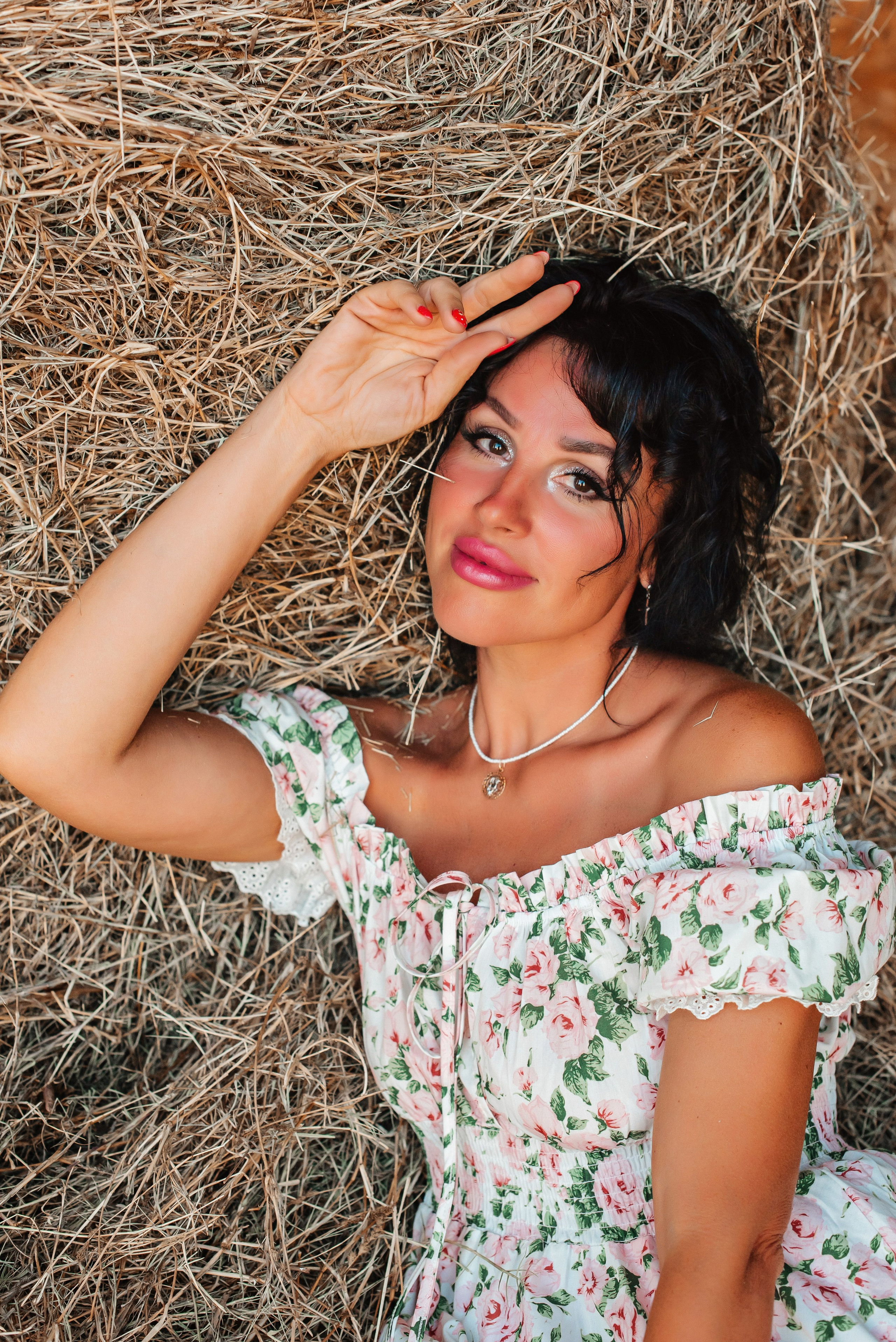 Жанна и лошадь. Детский и семейный фотограф выпускной альбом Приморско-Ахтарск