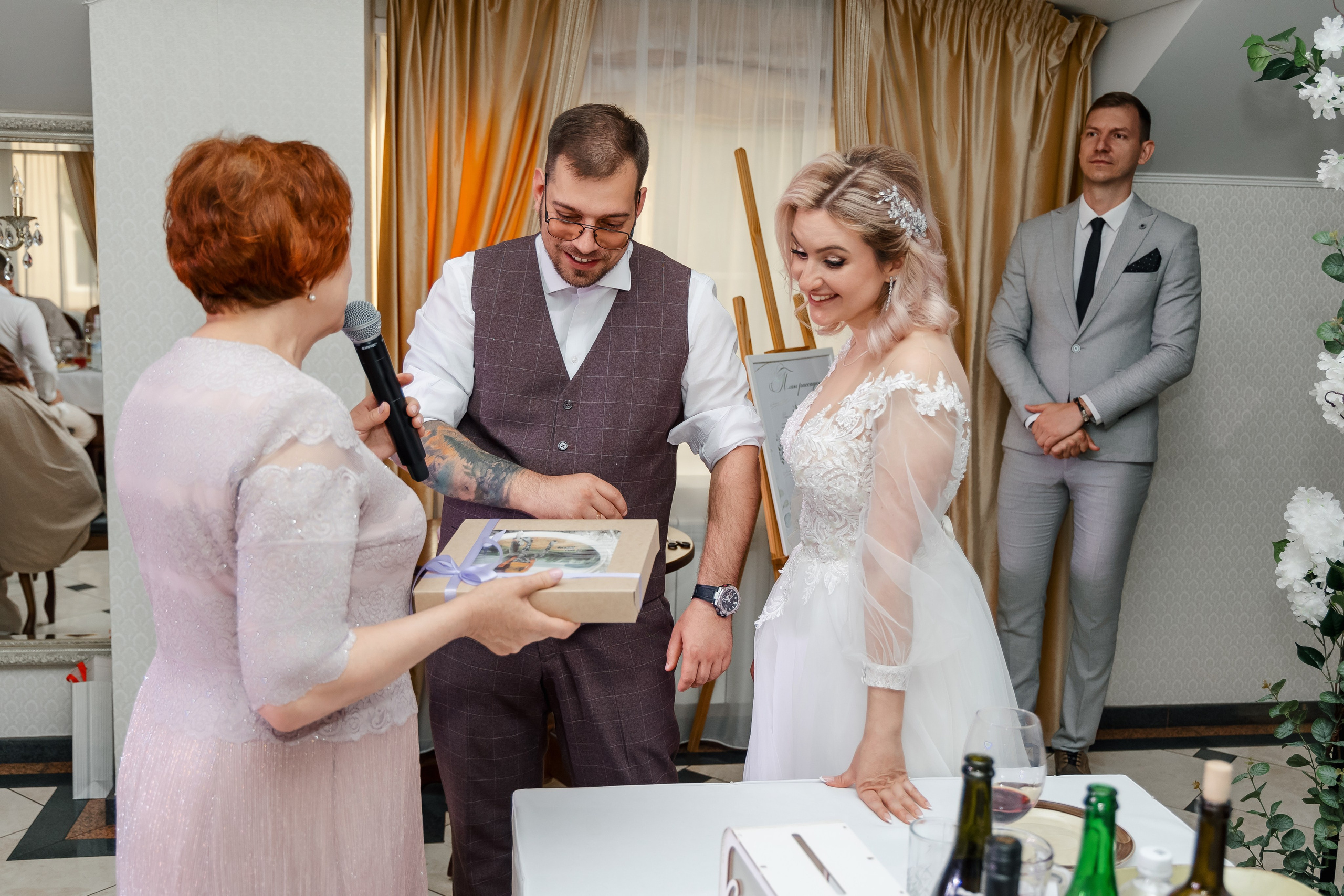 Максим и Юля. Дом офицеров. Свадебный фотограф в Хабаровске