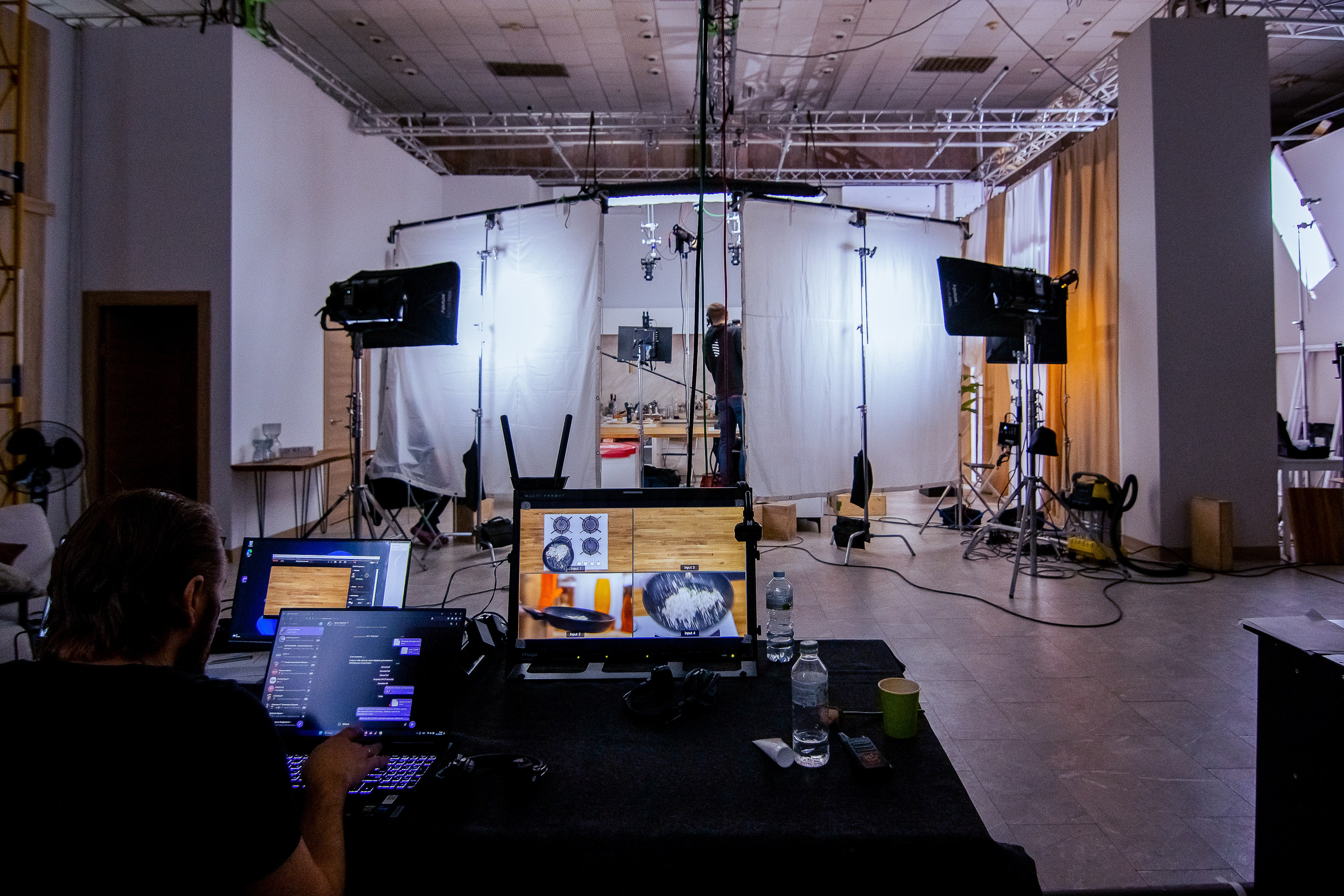 Бэкстейдж. Ксения Фрик — фотограф: бэкстейдж тв-шоу, портреты, репортаж | Москва