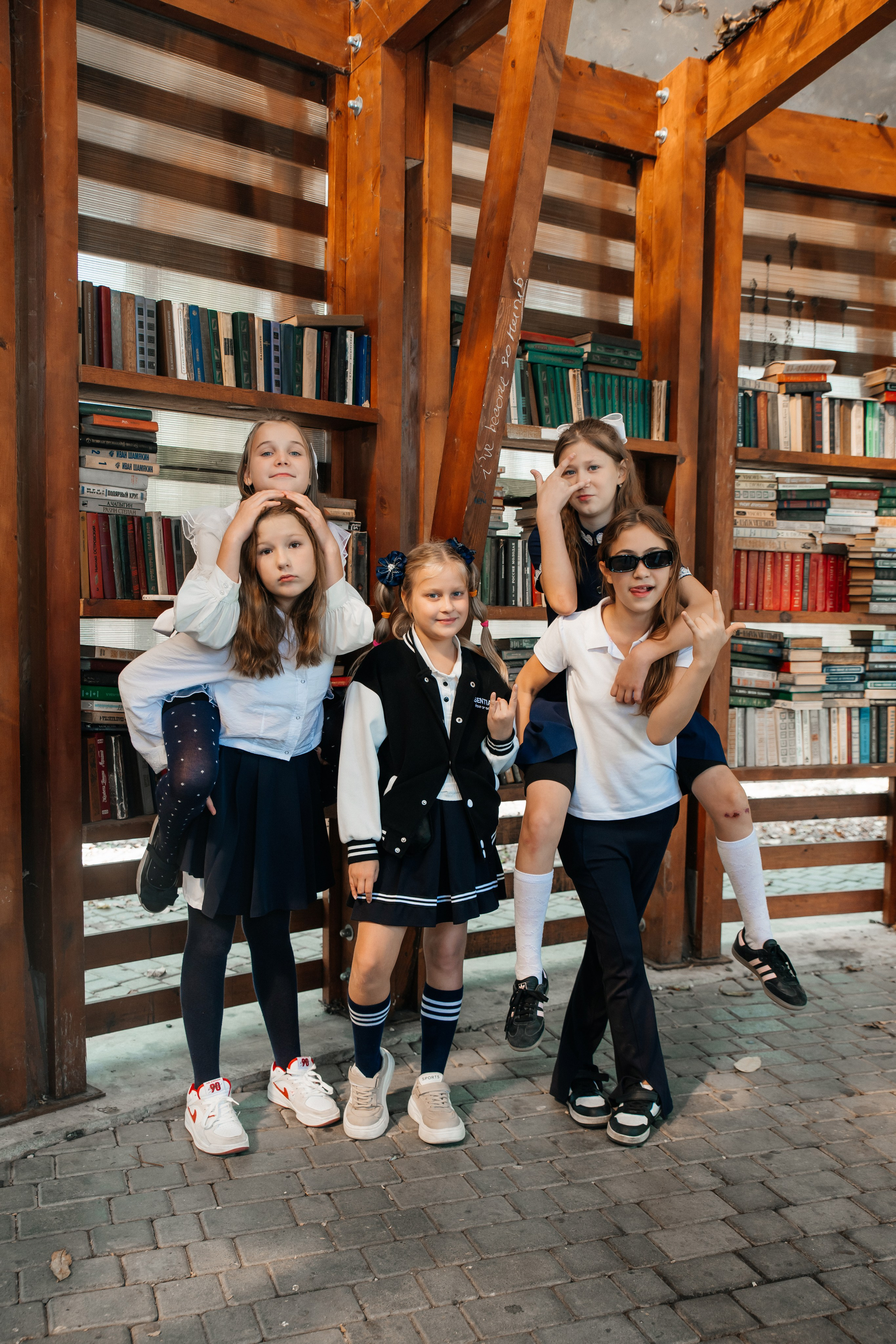 4 класс 1 школа. Фотограф Ярмишко Дарья. Выпускные фотокниги