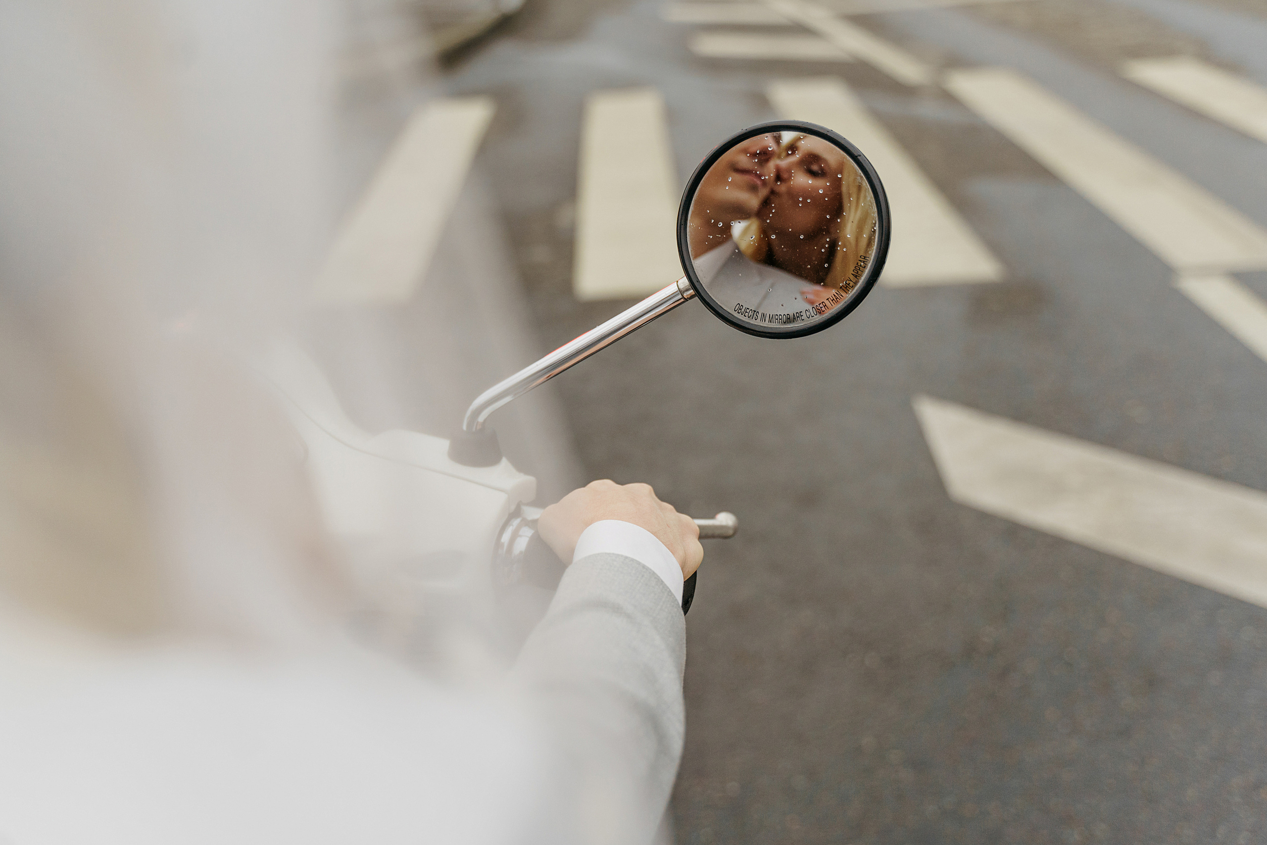 Свадьба на мопеде (Мини фотосессия). Свадебный фотограф