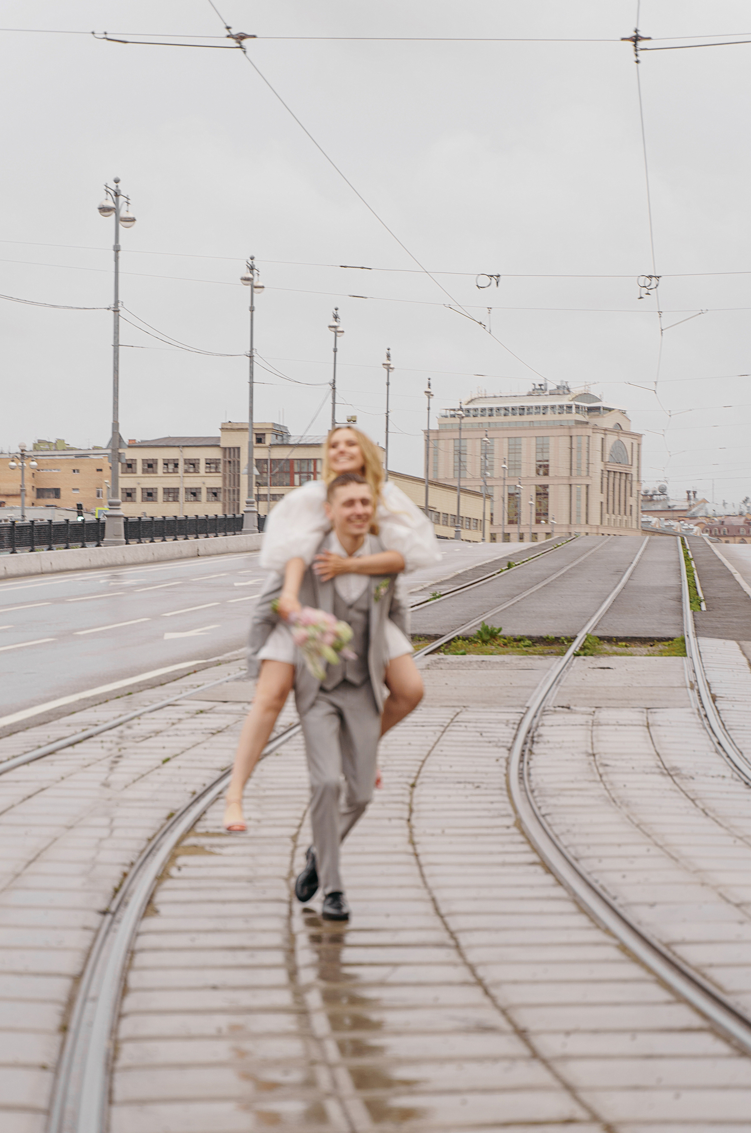 Свадьба на мопеде (Мини фотосессия). Свадебный фотограф