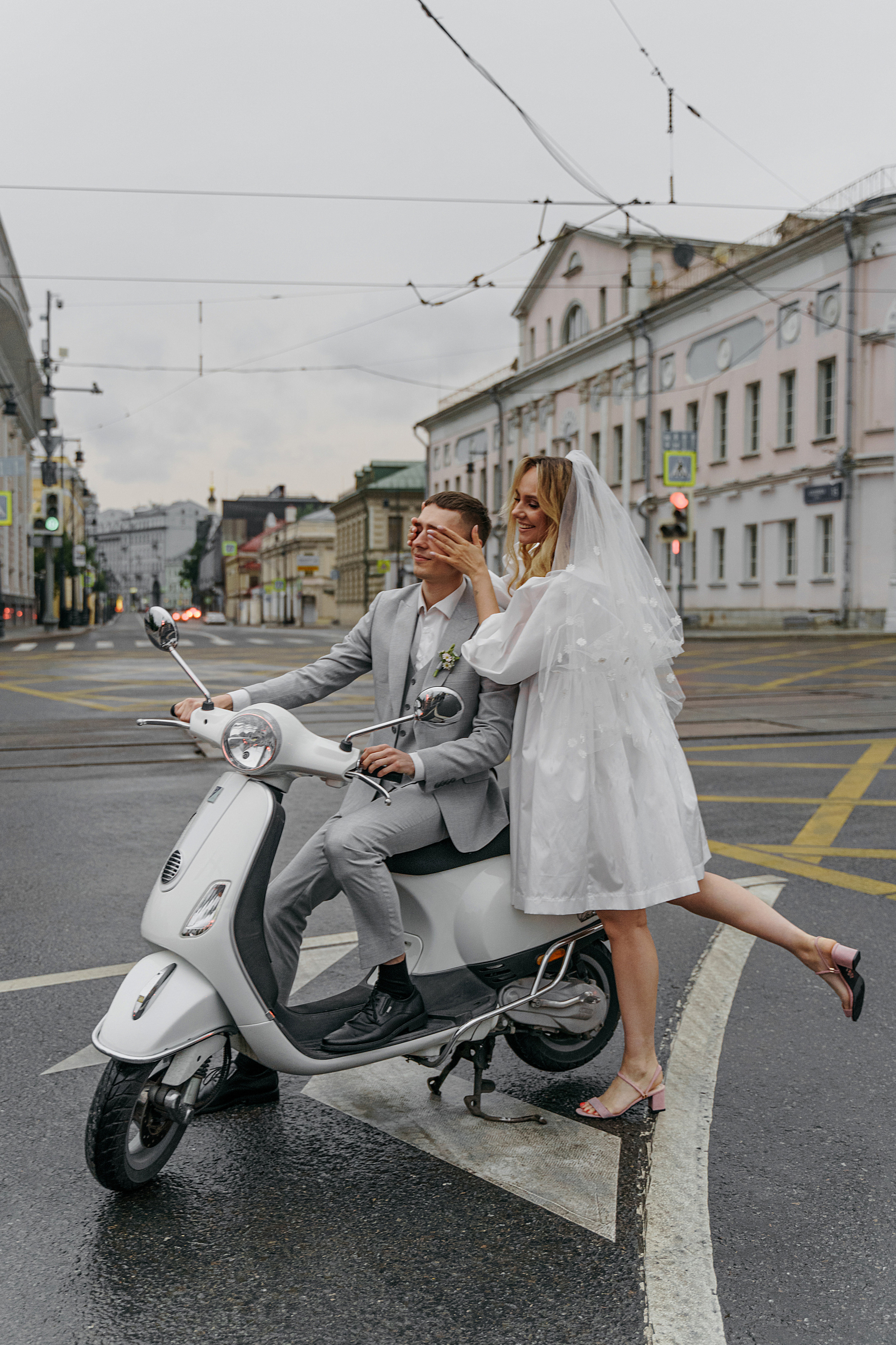 Свадьба на мопеде (Мини фотосессия). Свадебный фотограф