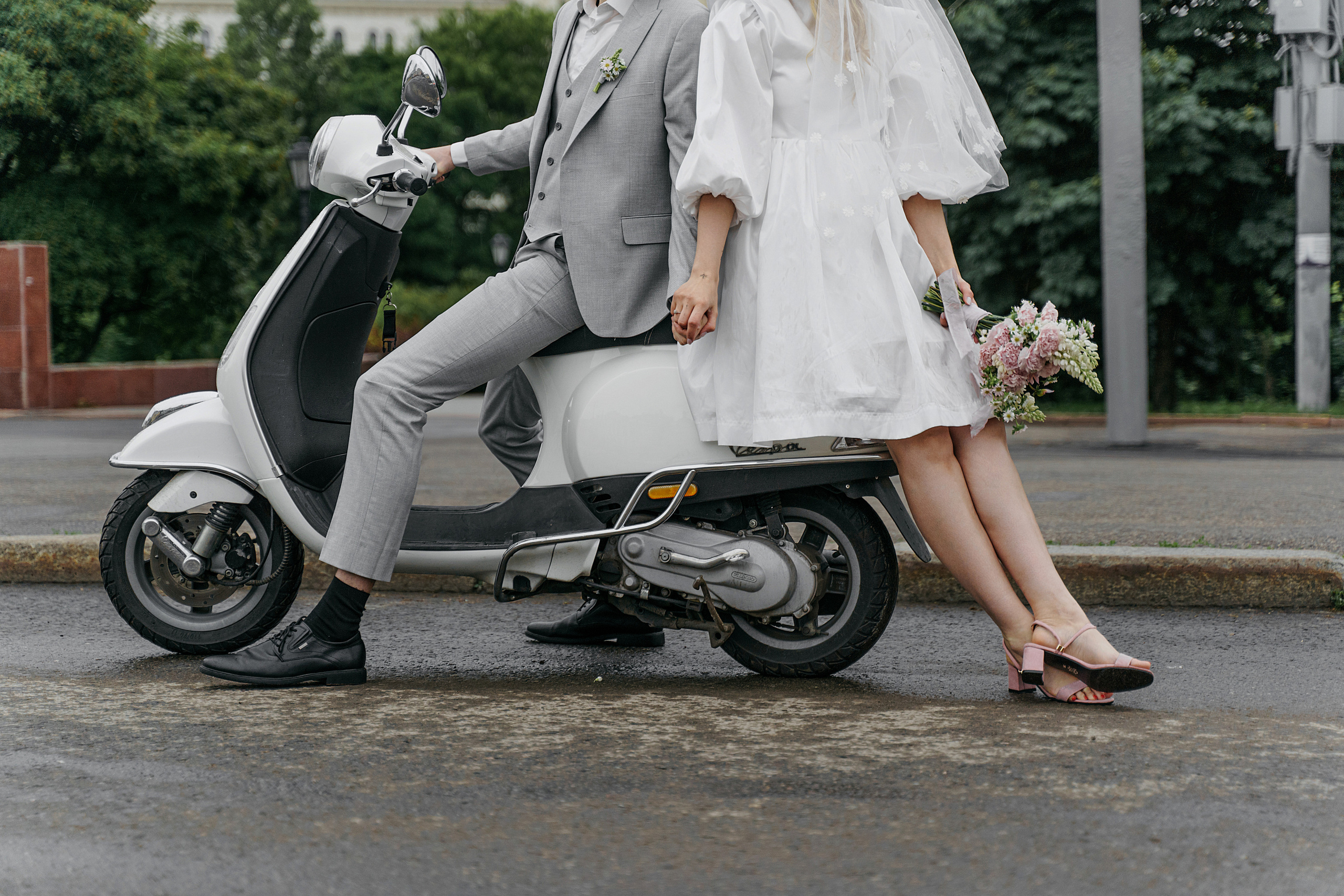 Свадьба на мопеде (Мини фотосессия). Свадебный фотограф