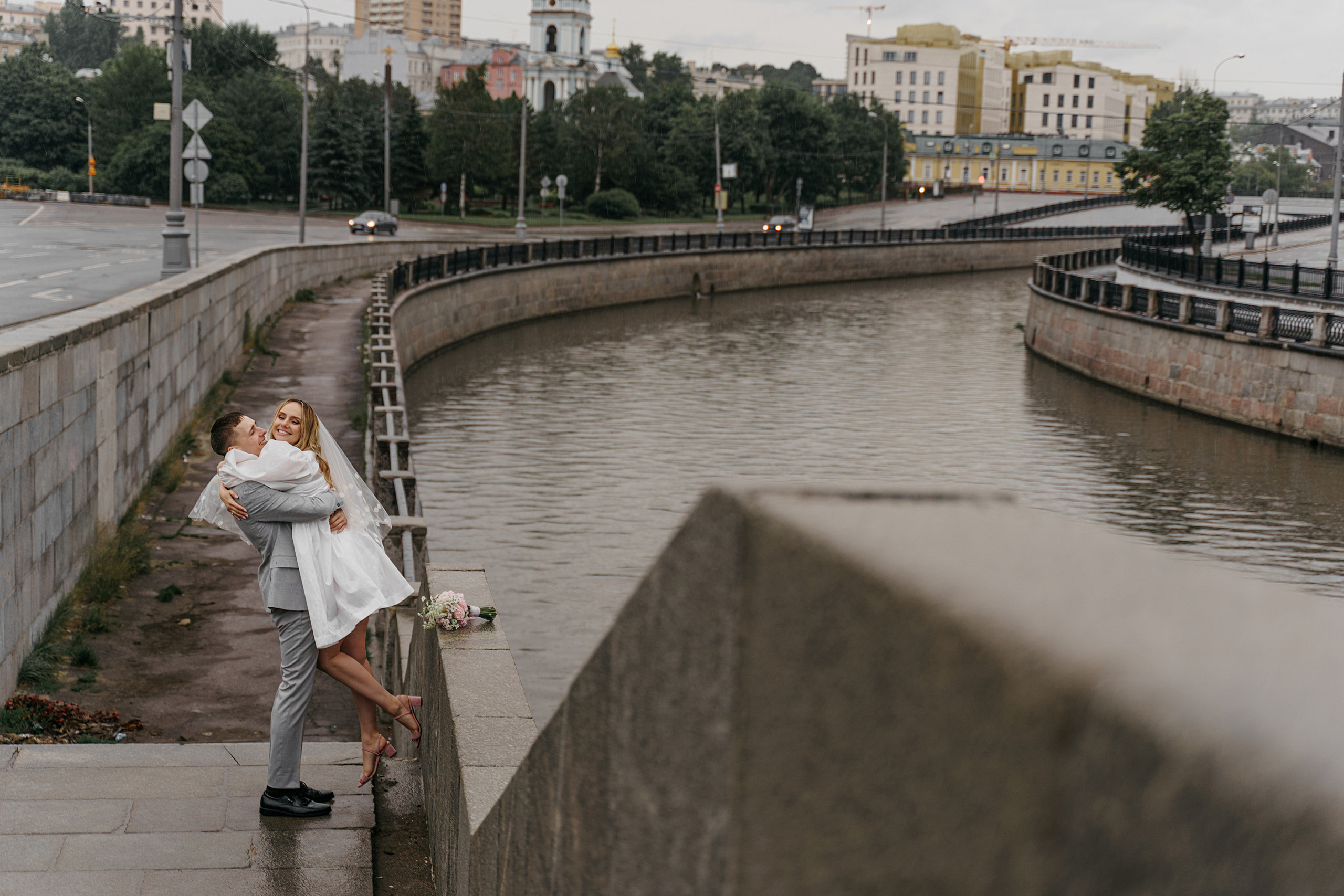 Свадьба на мопеде (Мини фотосессия). Свадебный фотограф