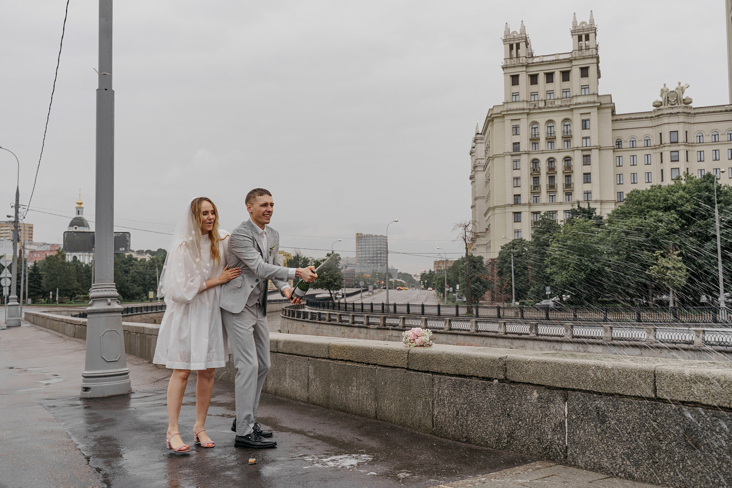 Свадьба на мопеде (Мини фотосессия). Свадебный фотограф