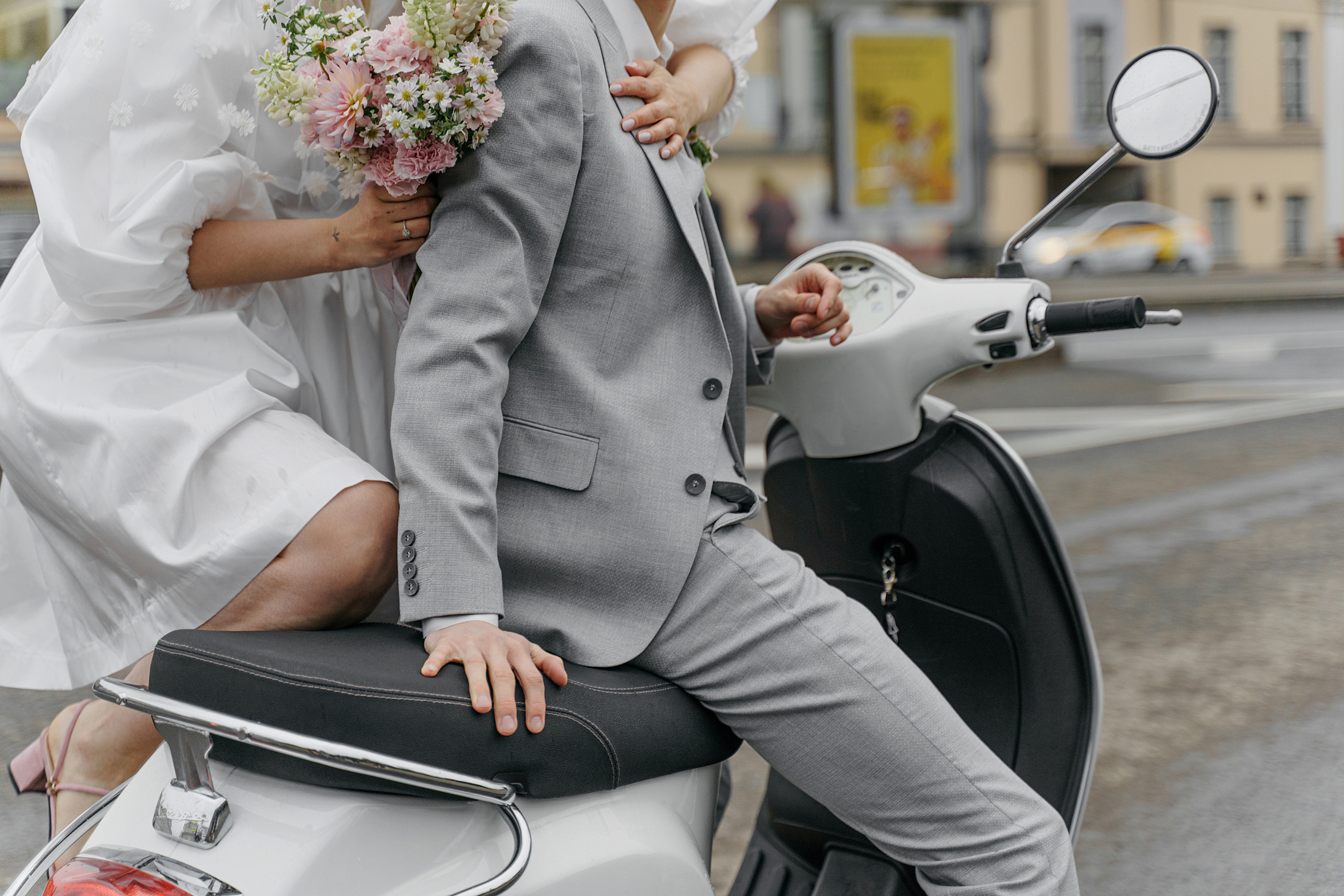 Свадьба на мопеде (Мини фотосессия). Свадебный фотограф