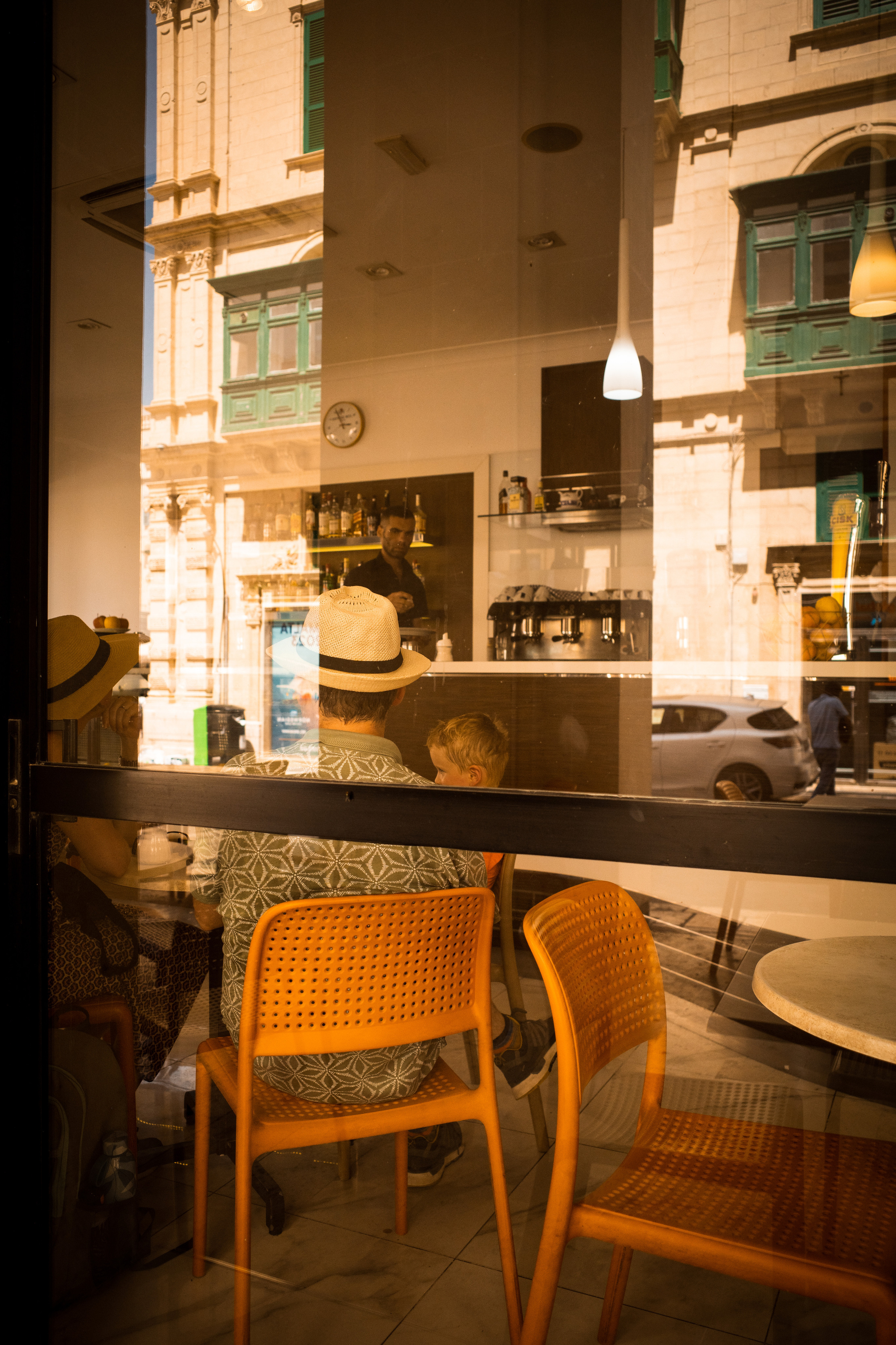 Живые Улицы: Стрит Фотографии Со Всего Мира. Максим Харитончик — фотограф