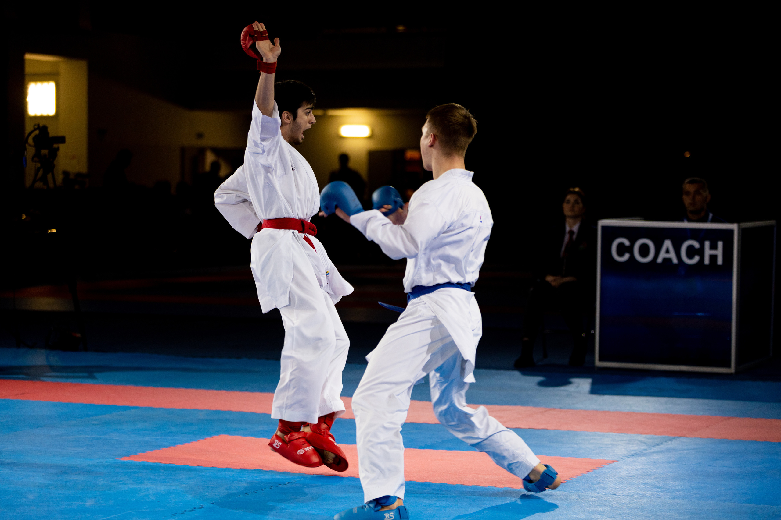 Эмоции и мастерство: фотографии с Кубка по карате. Максим Харитончик — фотограф