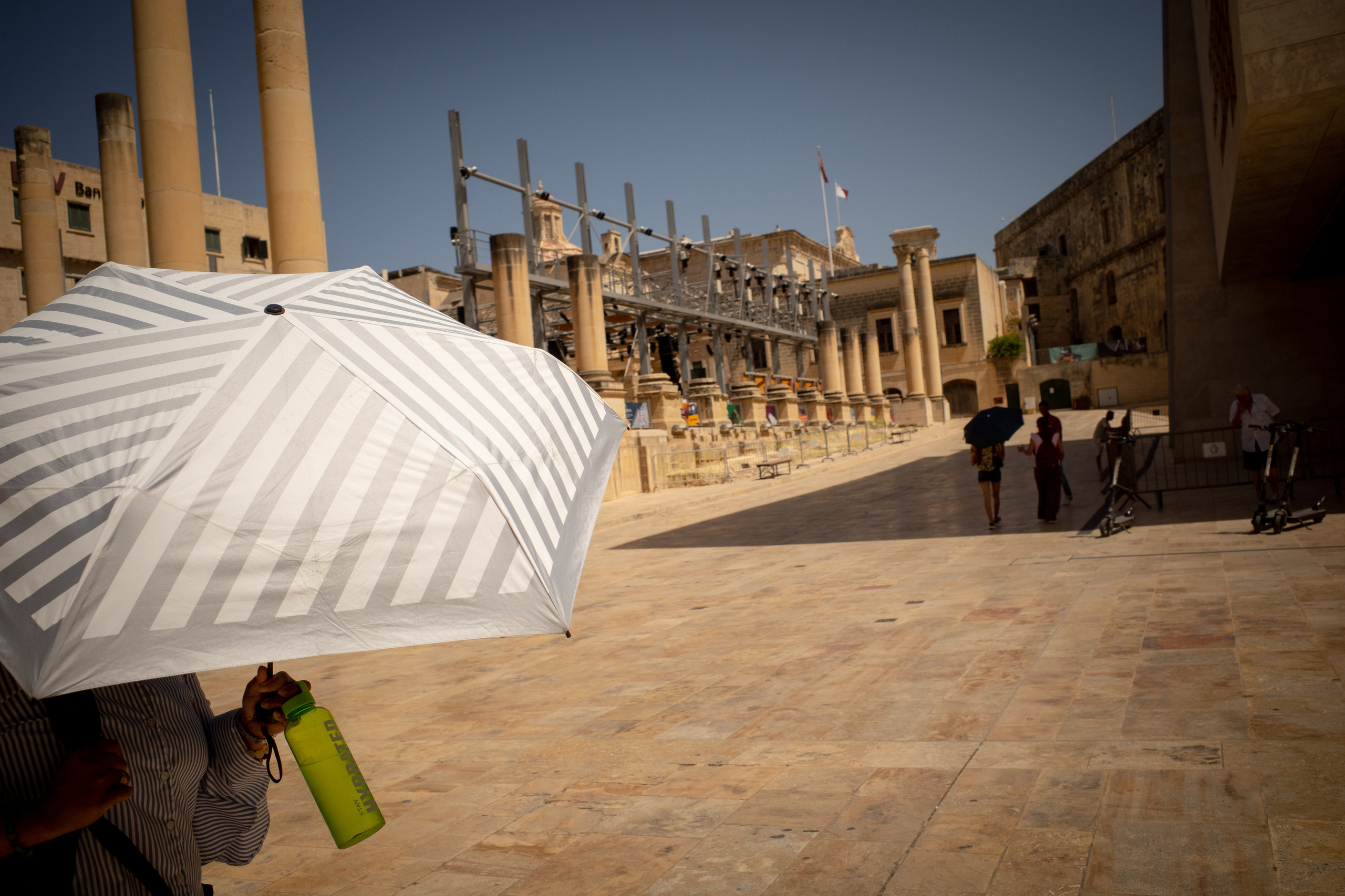Живые Улицы: Стрит Фотографии Со Всего Мира. Максим Харитончик — фотограф