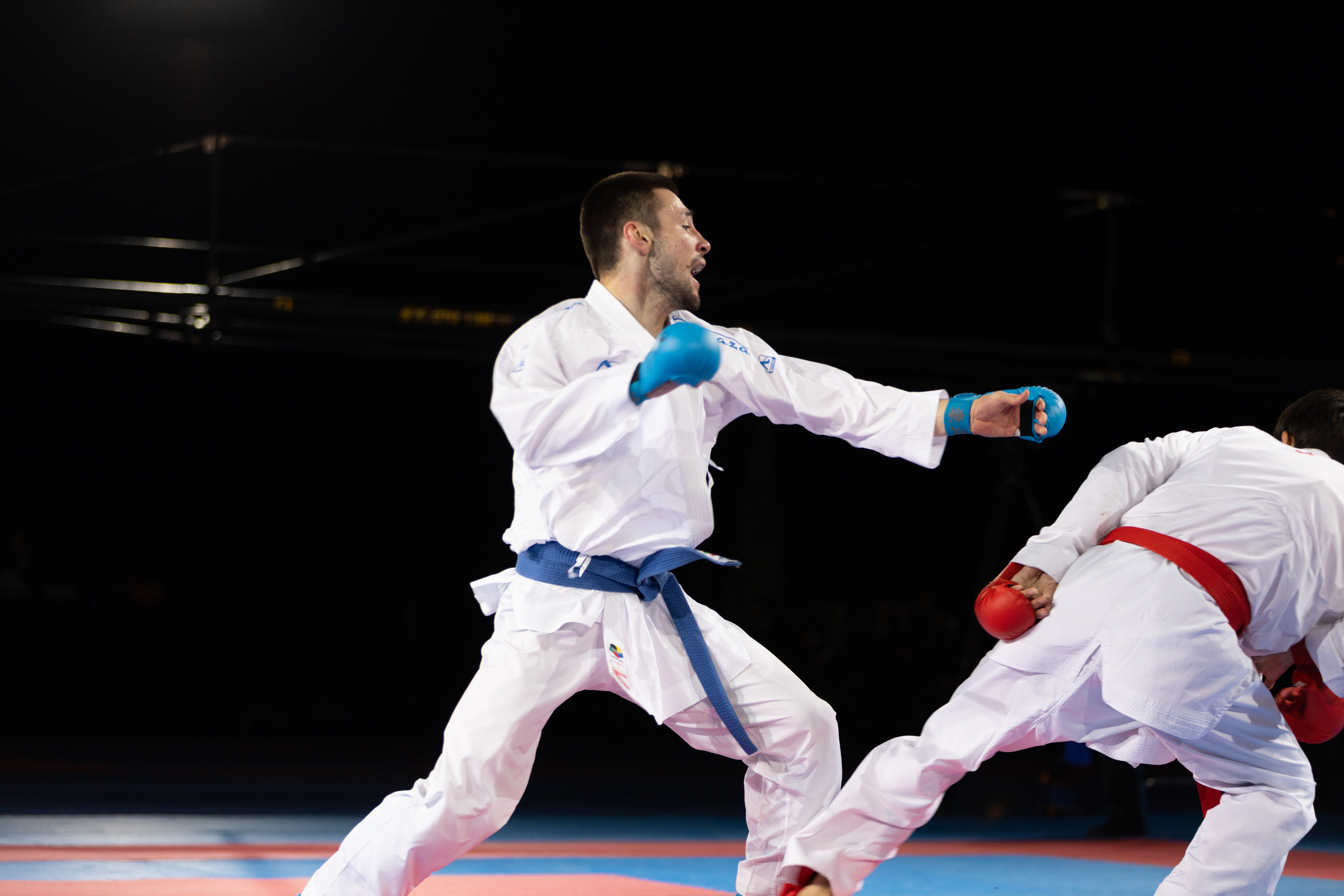 Эмоции и мастерство: фотографии с Кубка по карате. Максим Харитончик — фотограф