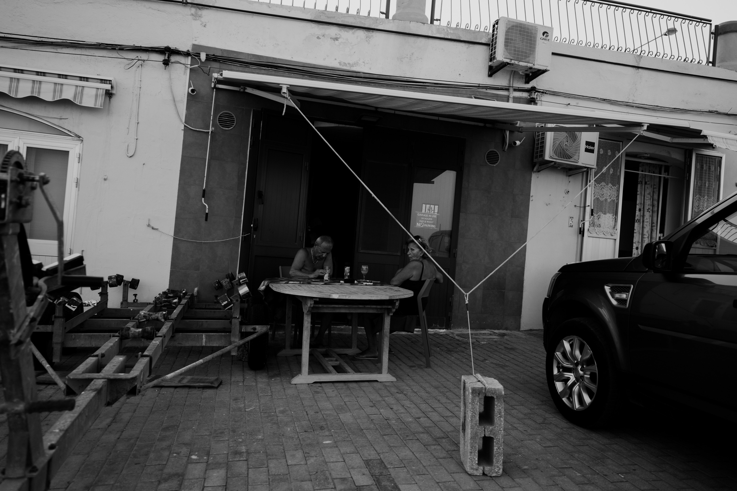 Живые Улицы: Стрит Фотографии Со Всего Мира. Максим Харитончик — фотограф