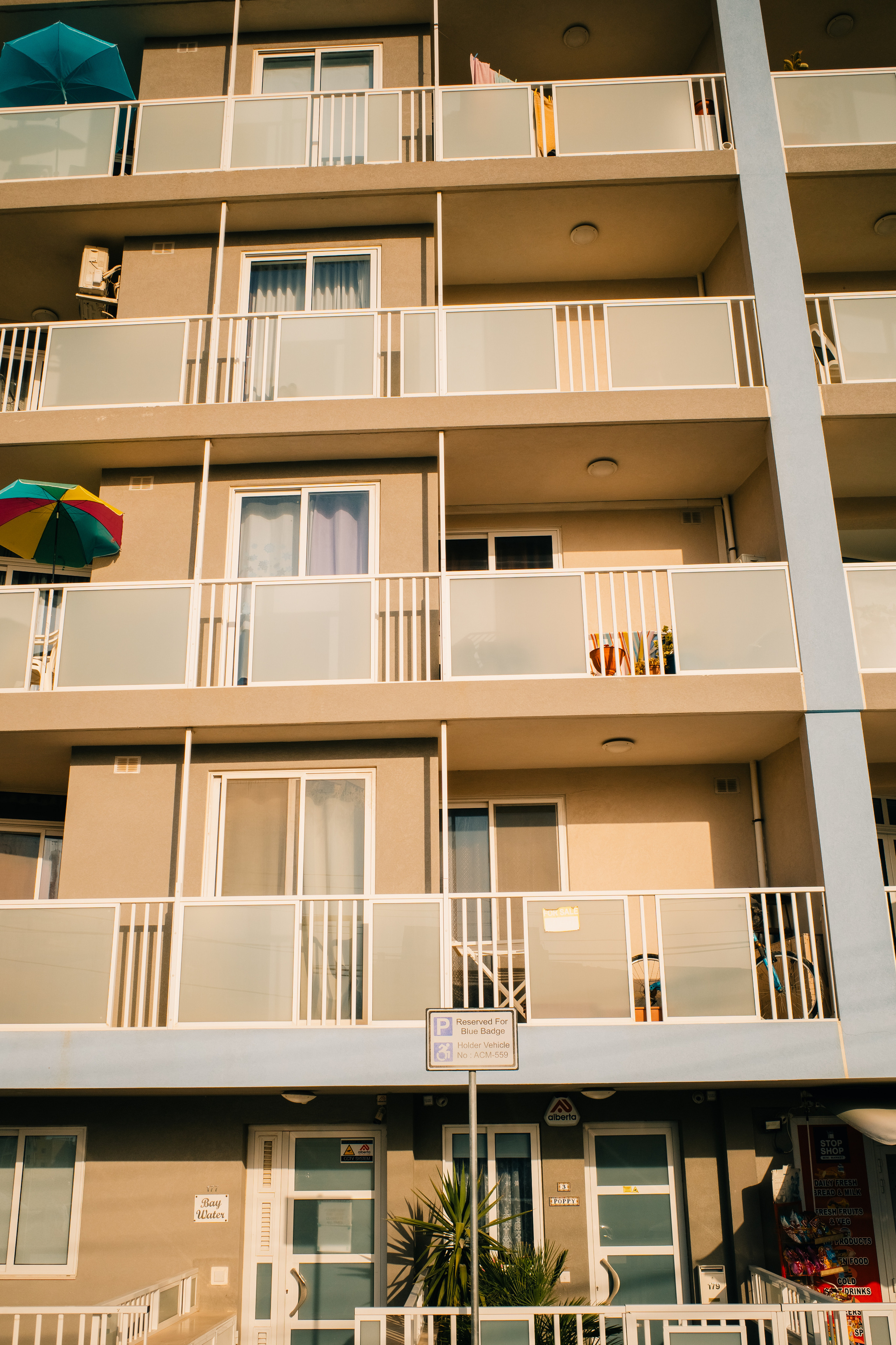 Живые Улицы: Стрит Фотографии Со Всего Мира. Максим Харитончик — фотограф