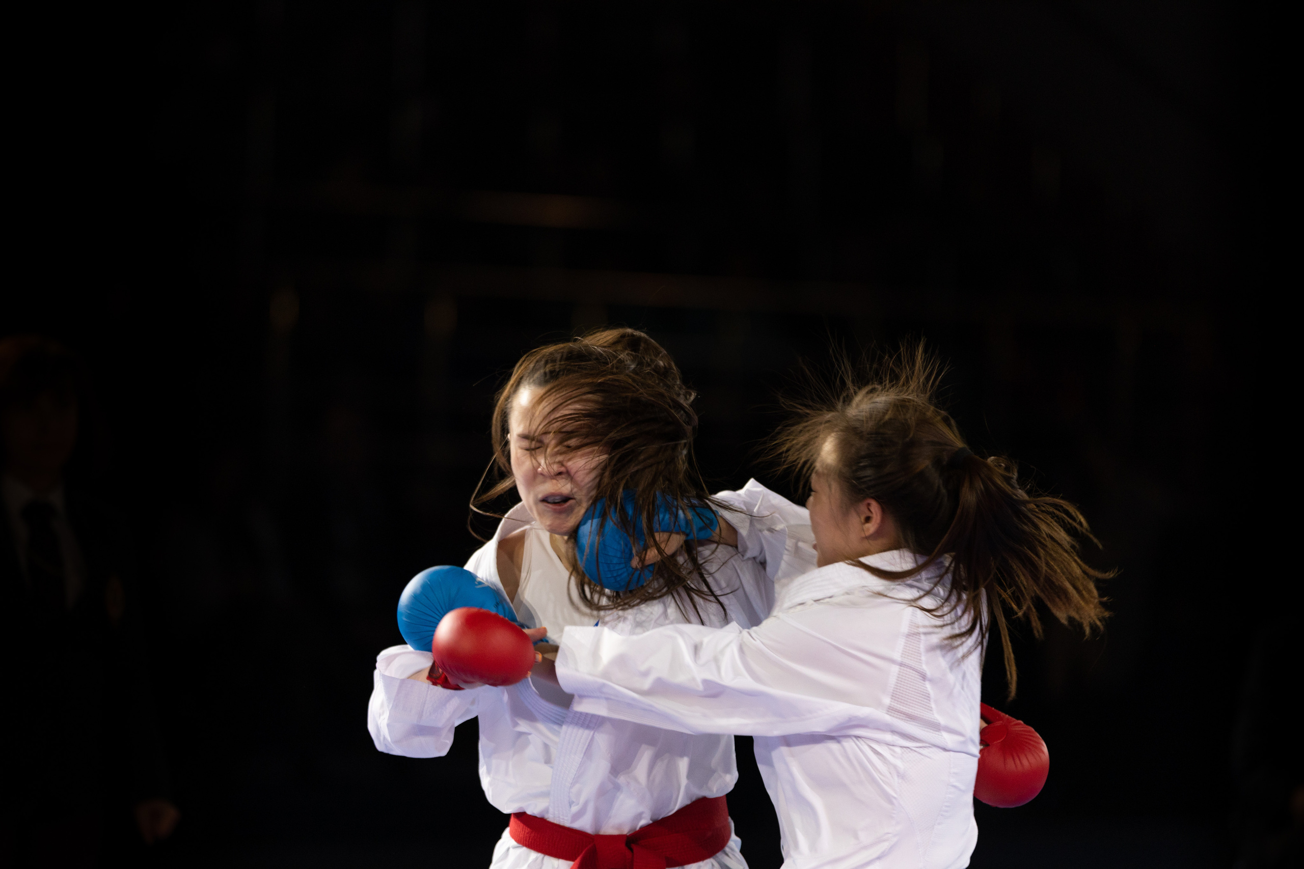 Эмоции и мастерство: фотографии с Кубка по карате. Максим Харитончик — фотограф