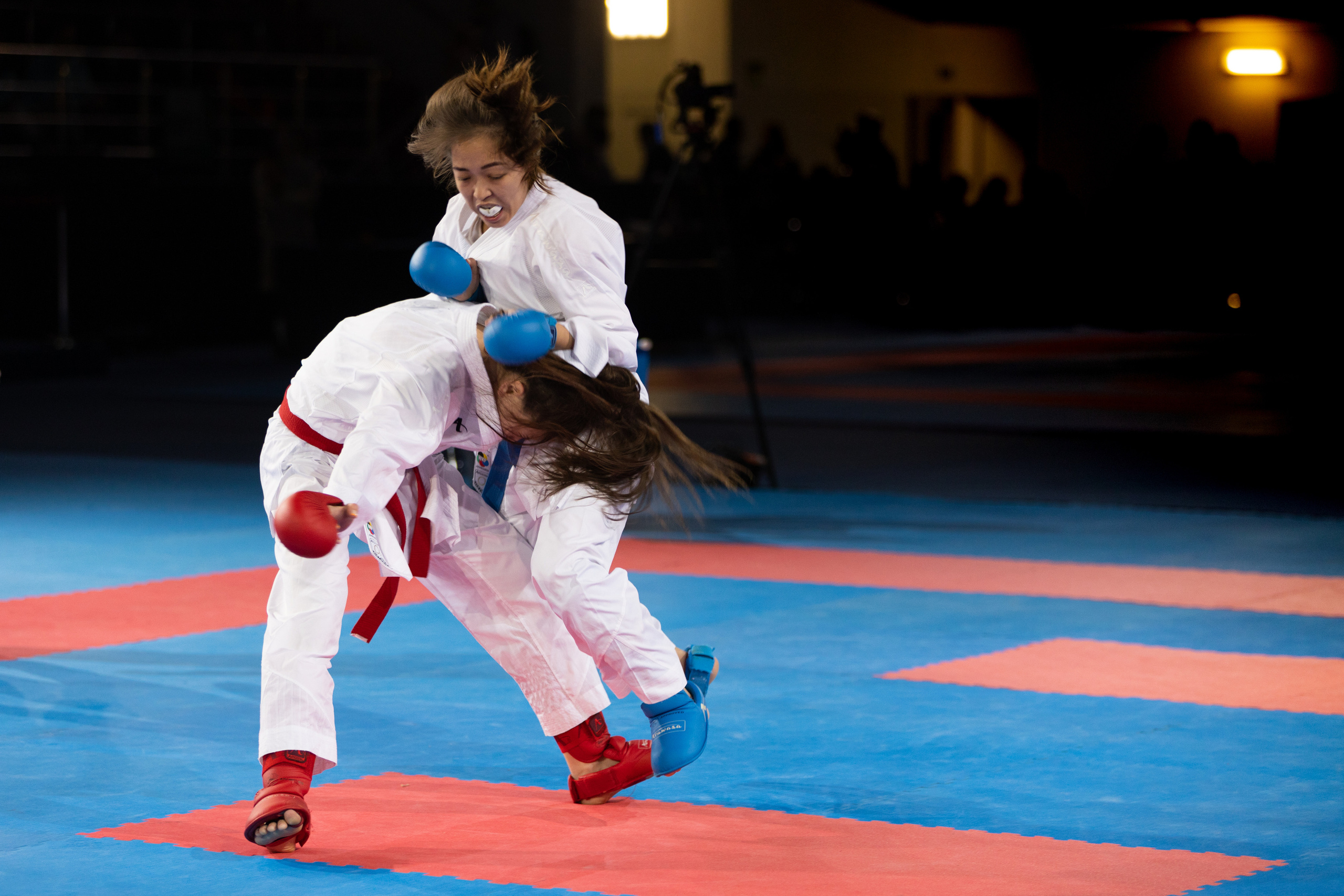 Эмоции и мастерство: фотографии с Кубка по карате. Максим Харитончик — фотограф