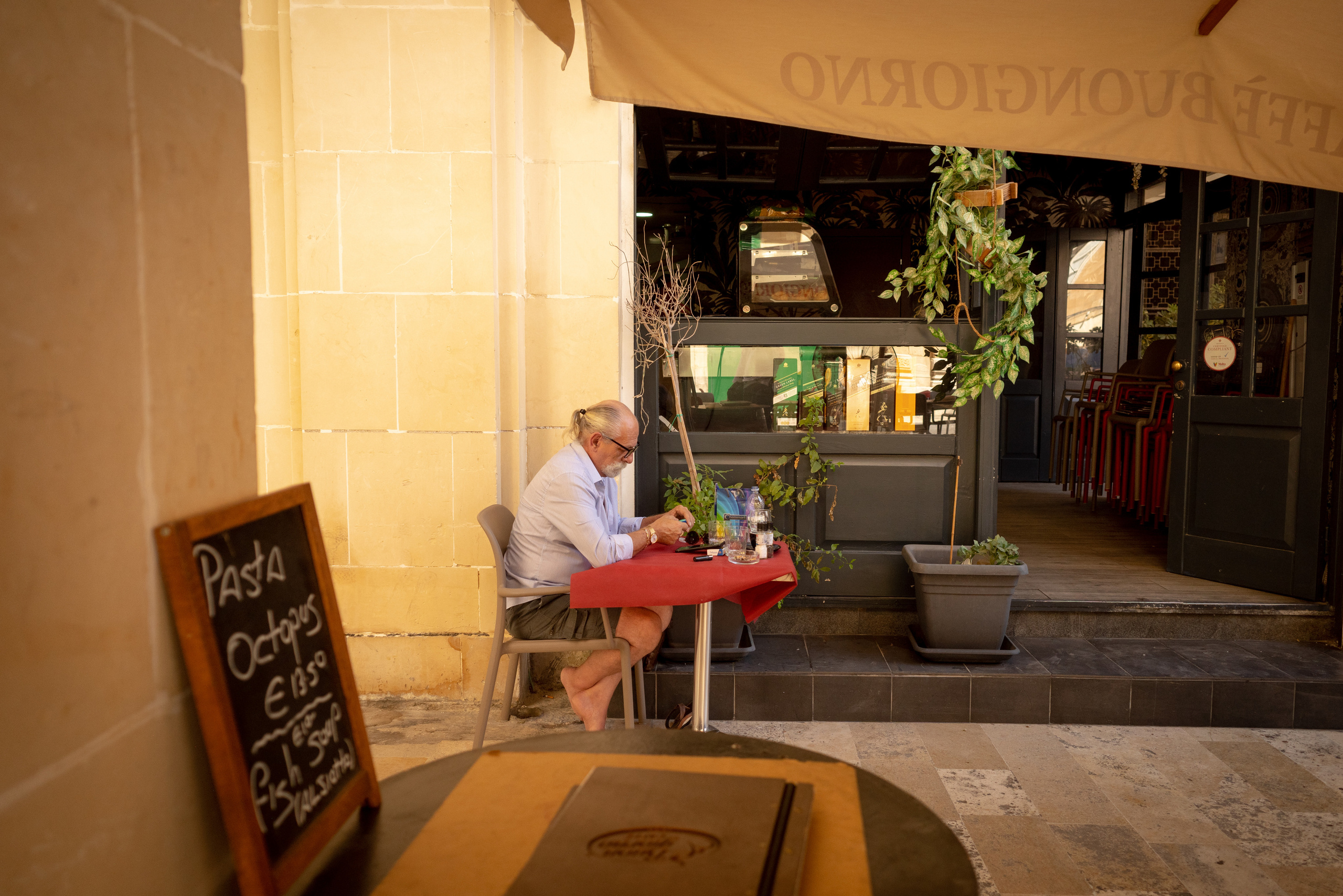 Живые Улицы: Стрит Фотографии Со Всего Мира. Максим Харитончик — фотограф