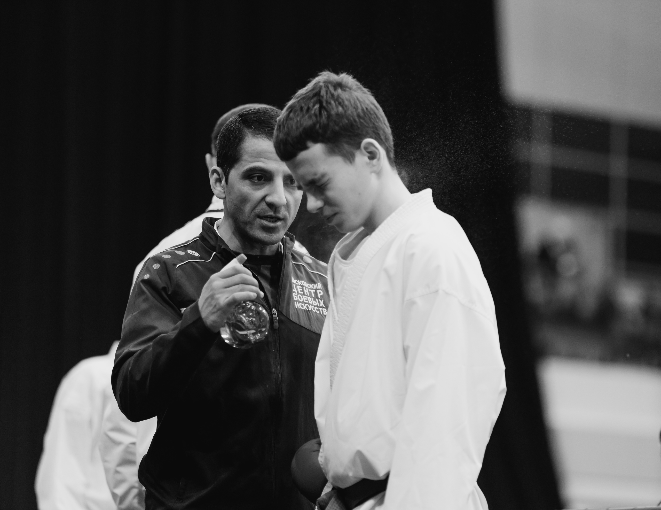 Эмоции и мастерство: фотографии с Кубка по карате. Максим Харитончик — фотограф