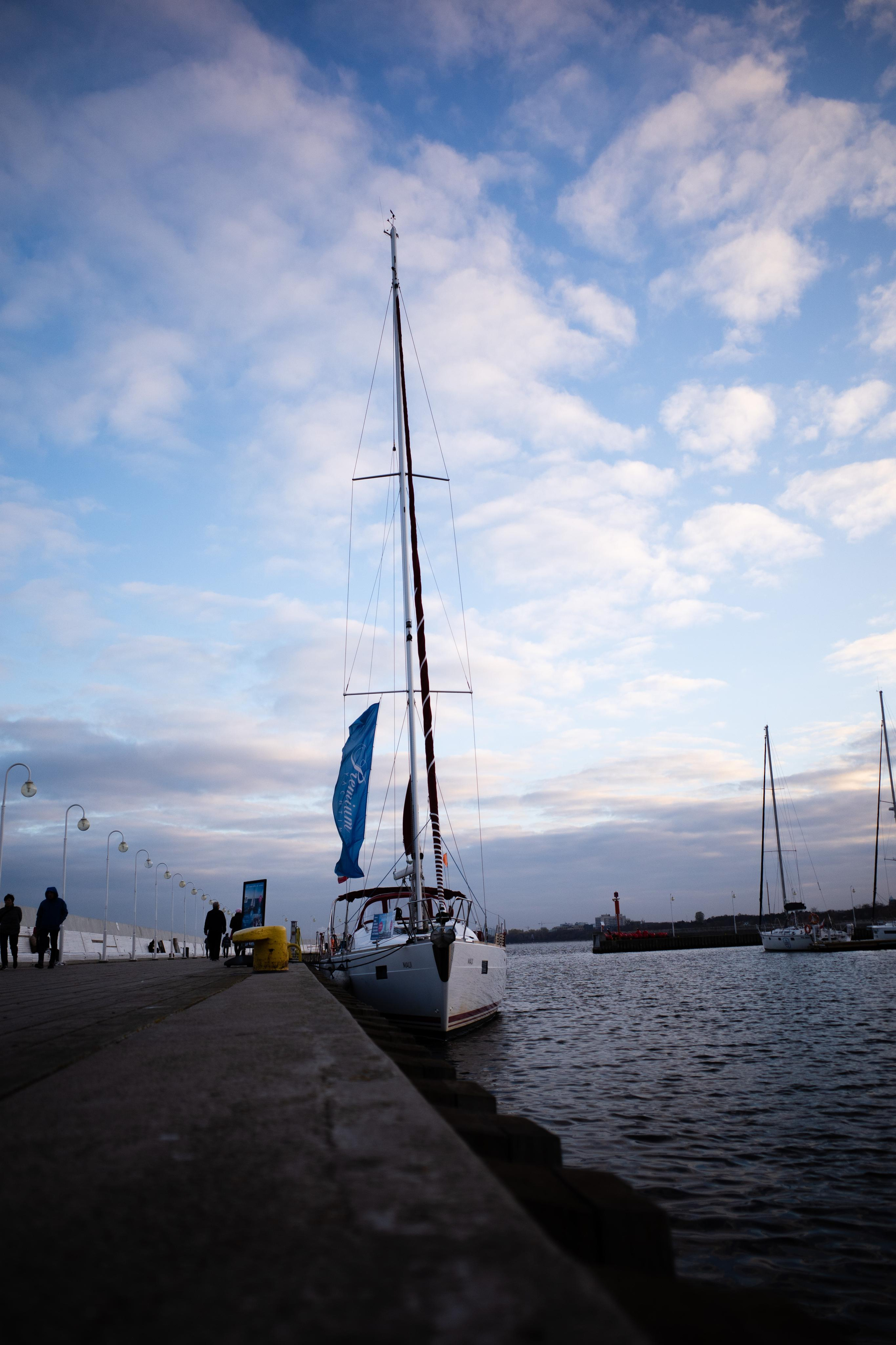 Живые Улицы: Стрит Фотографии Со Всего Мира. Максим Харитончик — фотограф