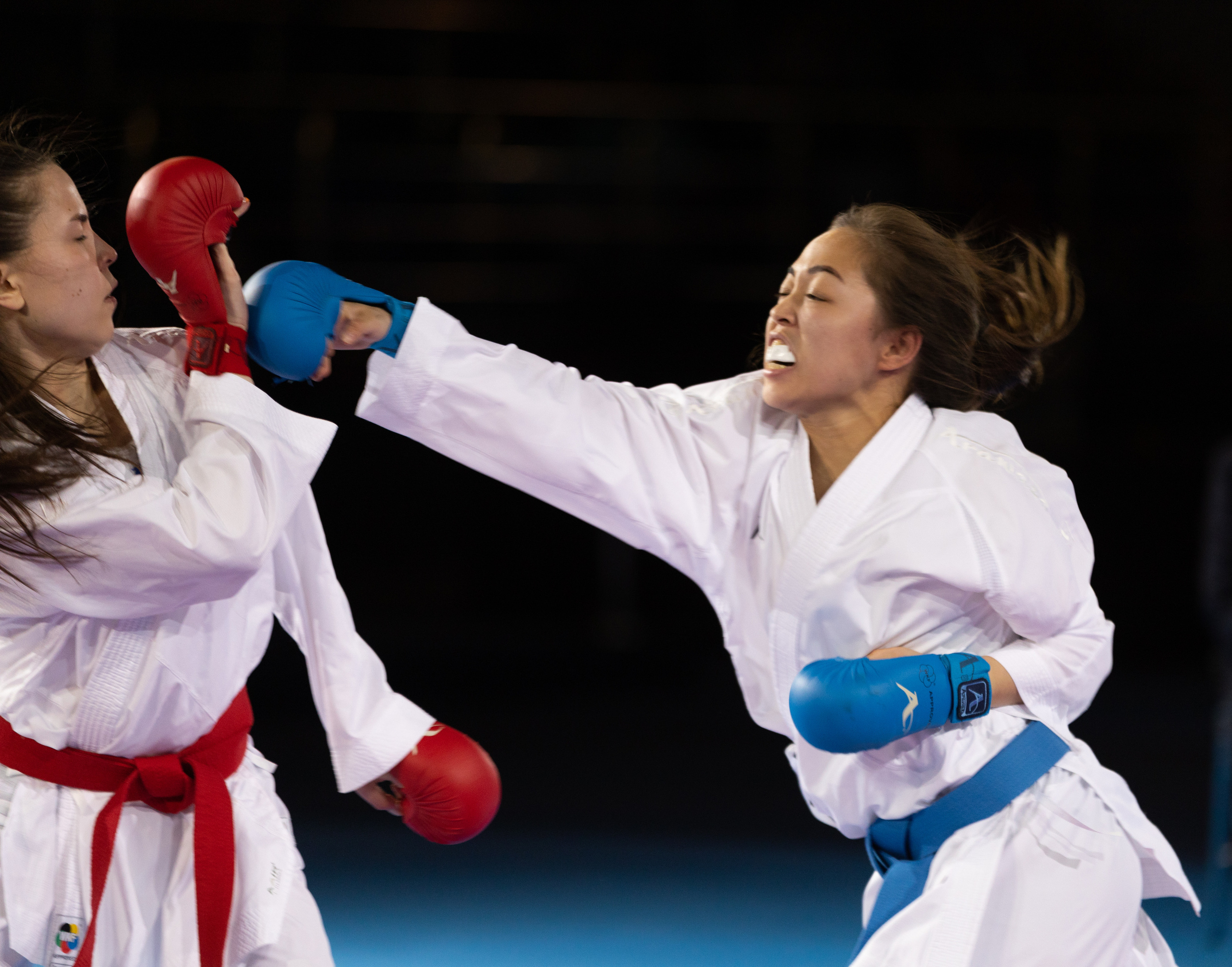 Эмоции и мастерство: фотографии с Кубка по карате. Максим Харитончик — фотограф