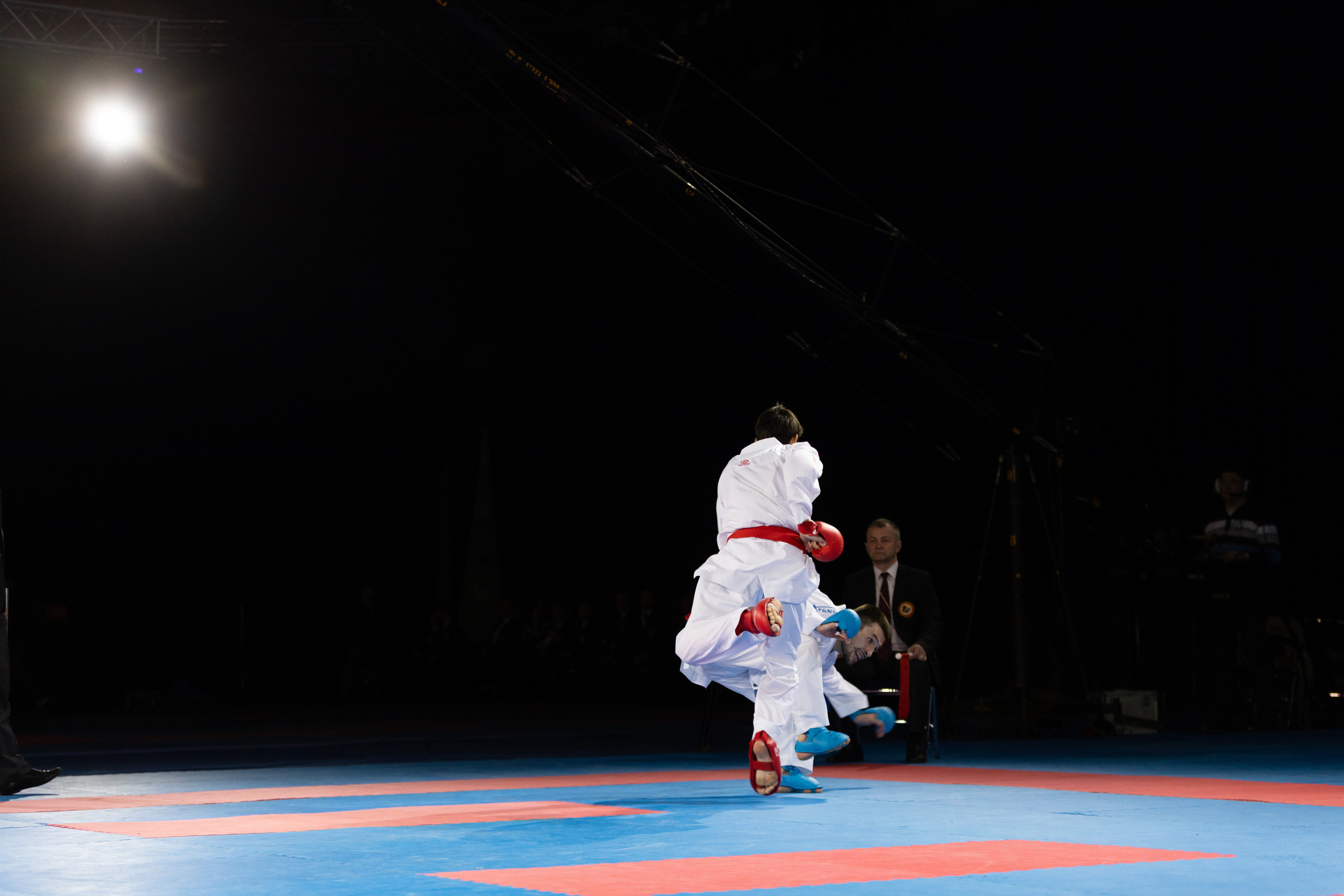 Эмоции и мастерство: фотографии с Кубка по карате. Максим Харитончик — фотограф