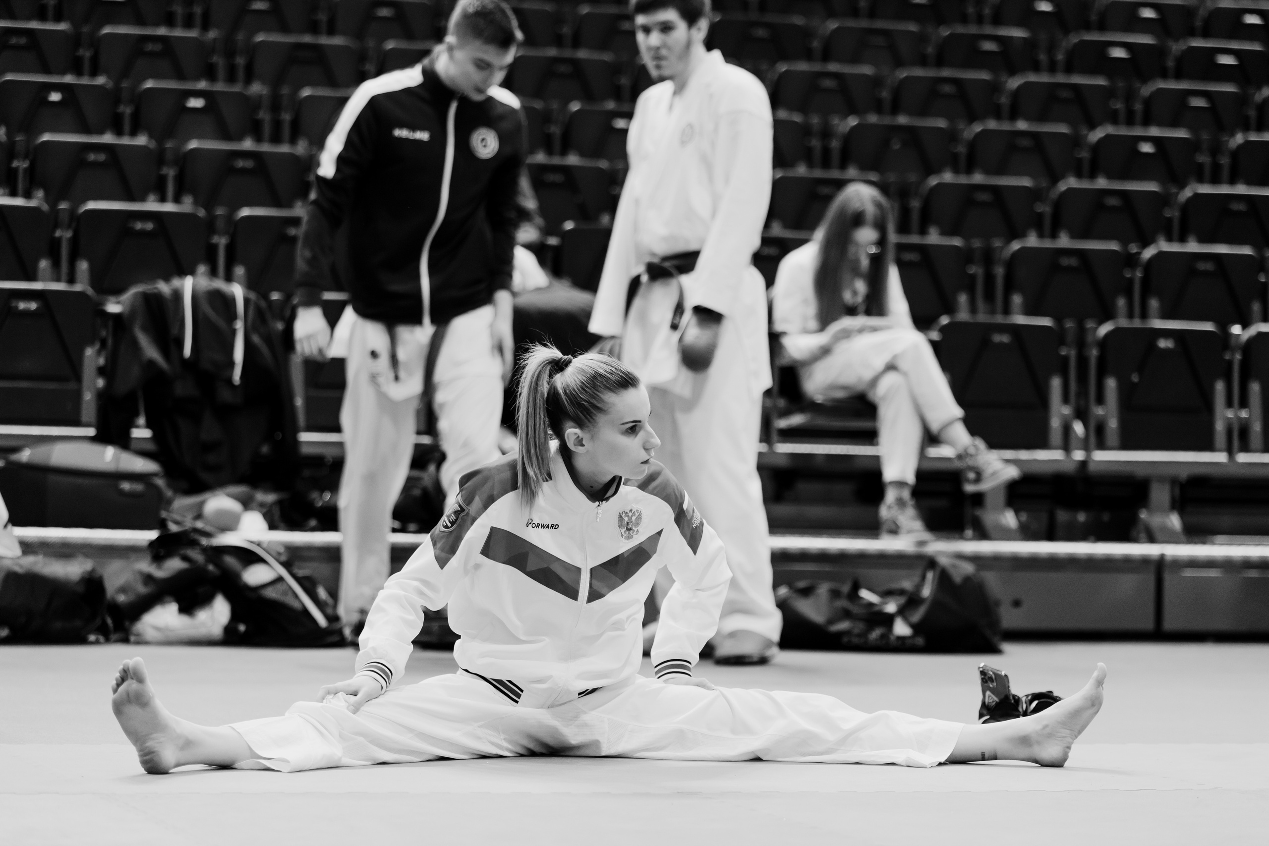 Эмоции и мастерство: фотографии с Кубка по карате. Максим Харитончик — фотограф