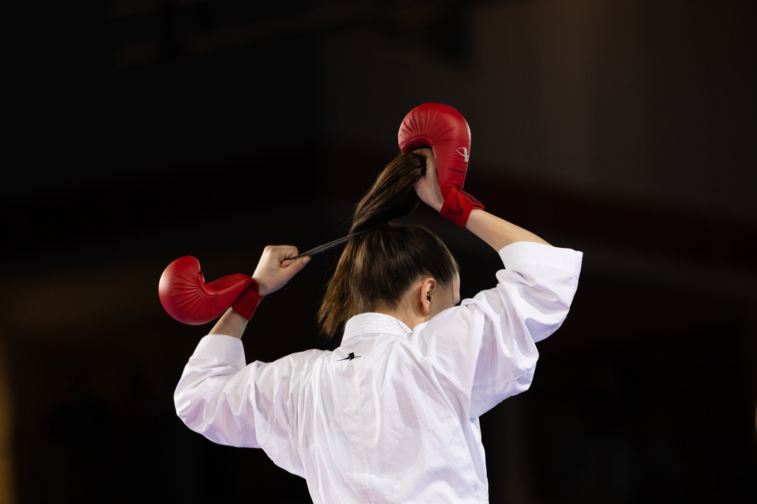 Эмоции и мастерство: фотографии с Кубка по карате. Максим Харитончик — фотограф