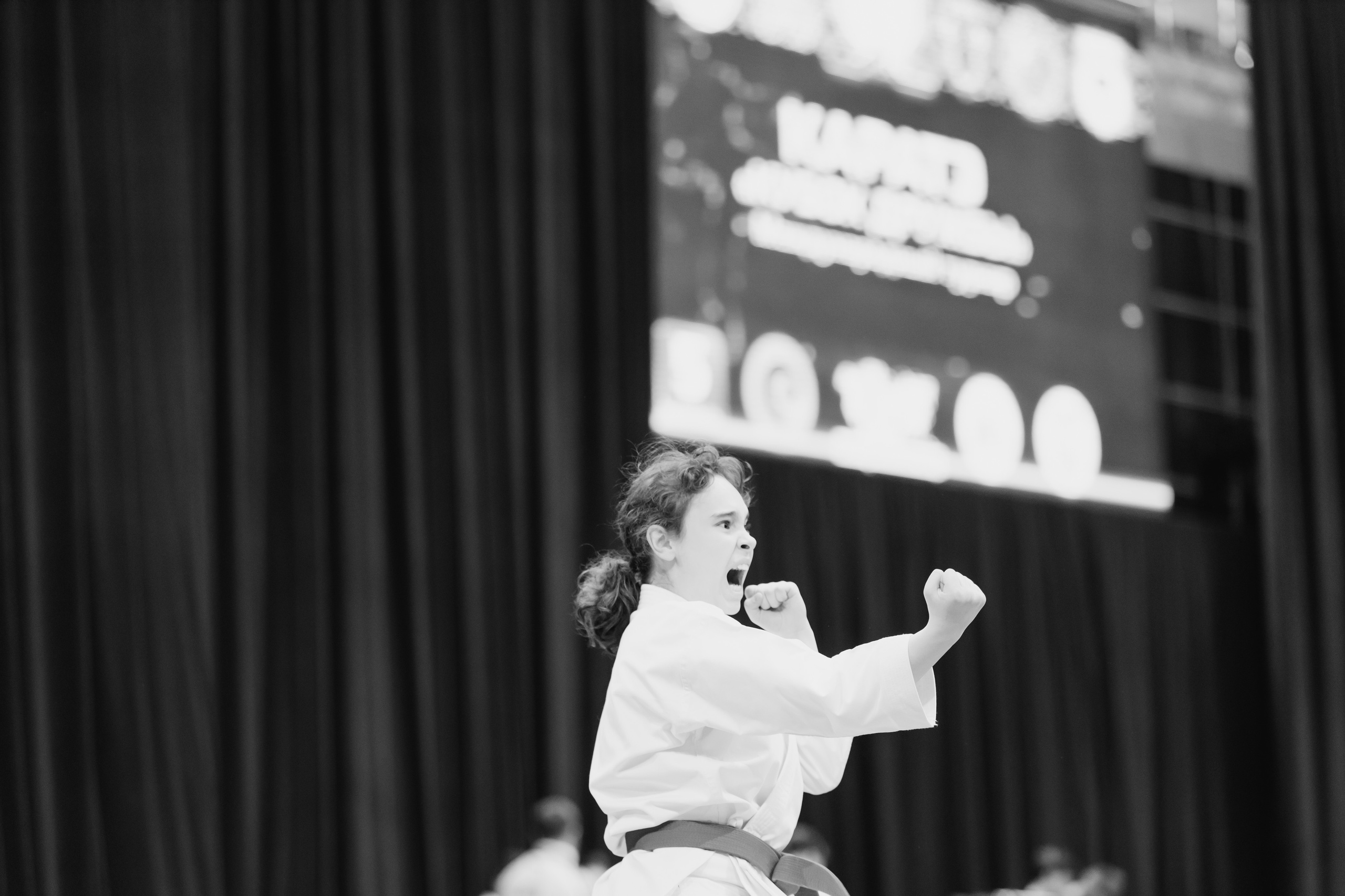 Эмоции и мастерство: фотографии с Кубка по карате. Максим Харитончик — фотограф