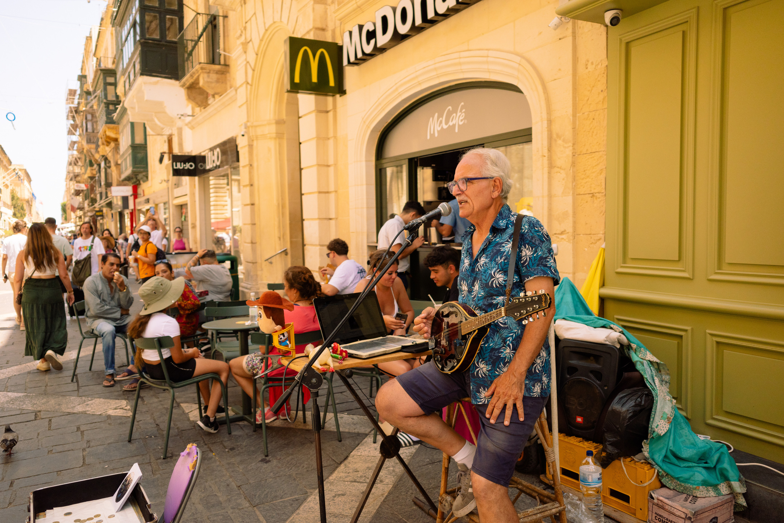 Живые Улицы: Стрит Фотографии Со Всего Мира. Максим Харитончик — фотограф